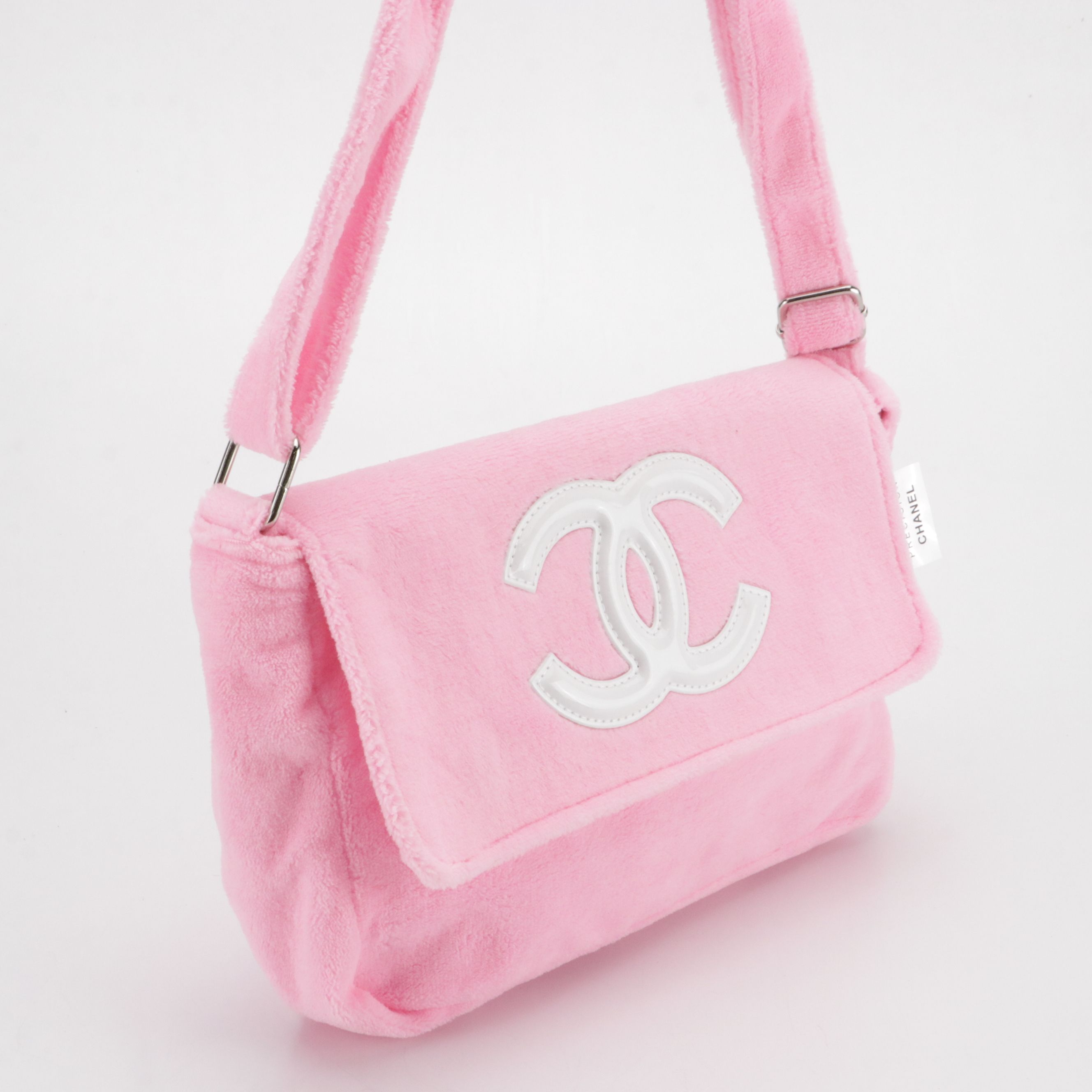 Chanel Makeup Précision Promotional CC Front Flap Crossbody Bag in Fuzzy Pink