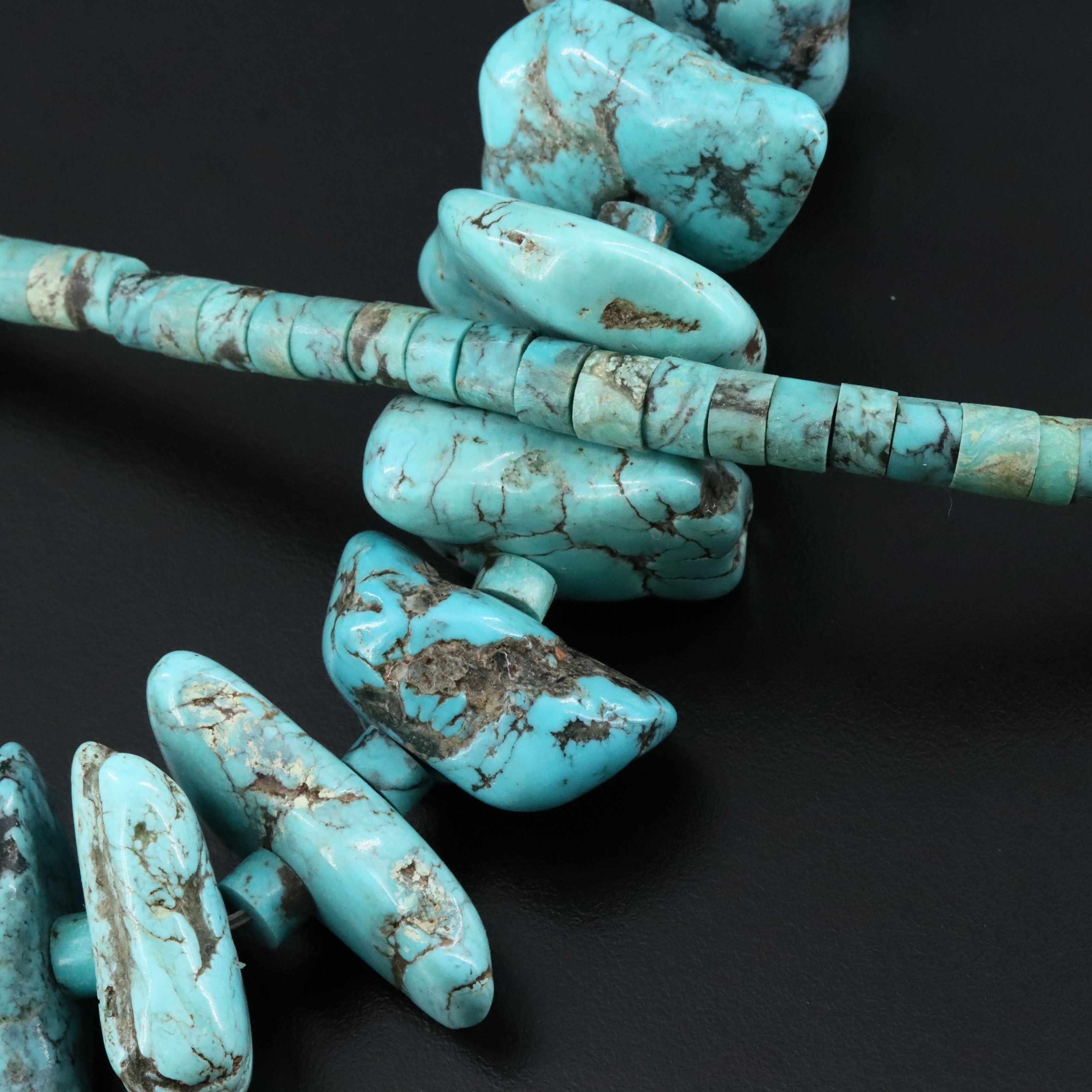 Graduated Turquoise Bead Necklace