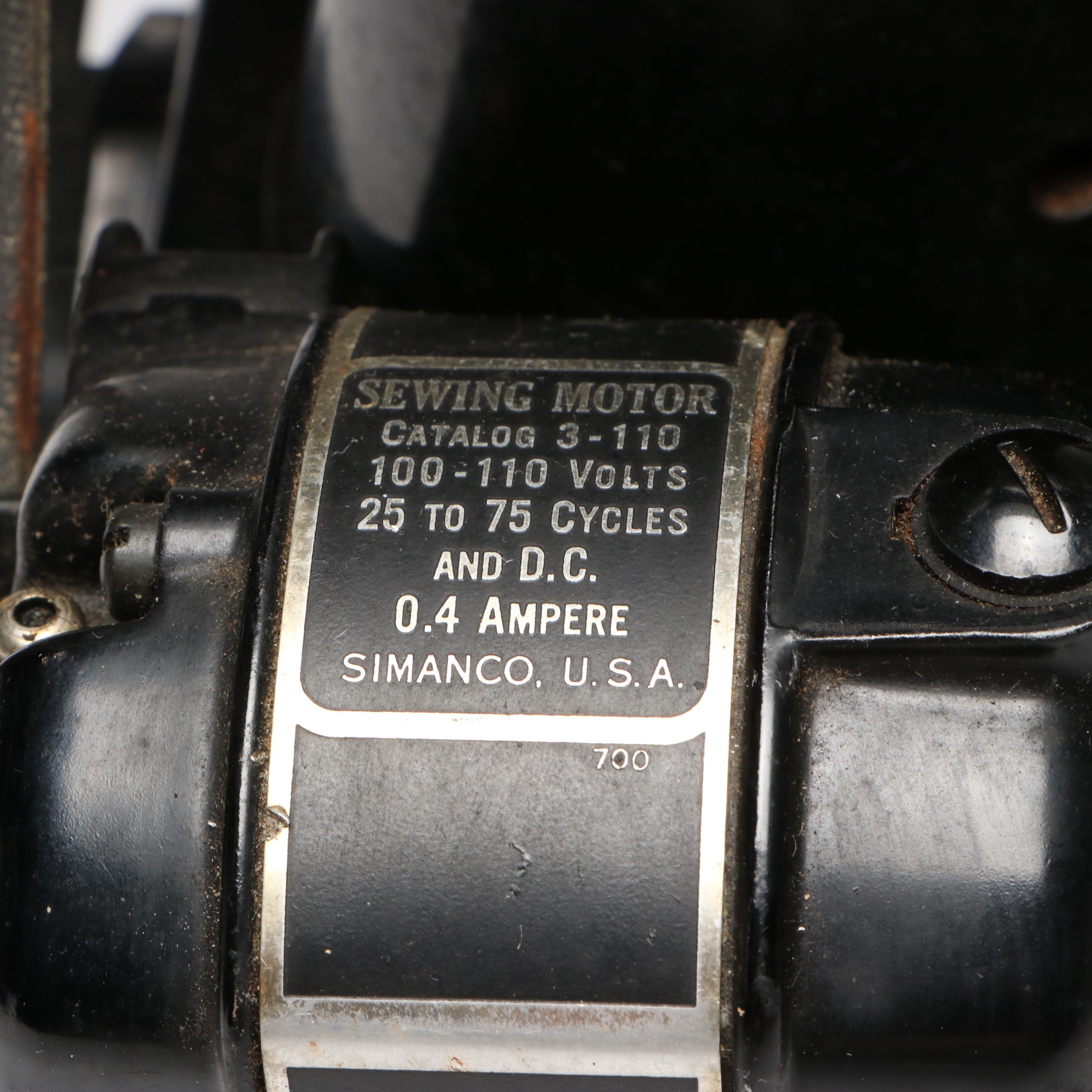 Singer Model 221 Featherweight Sewing Machine