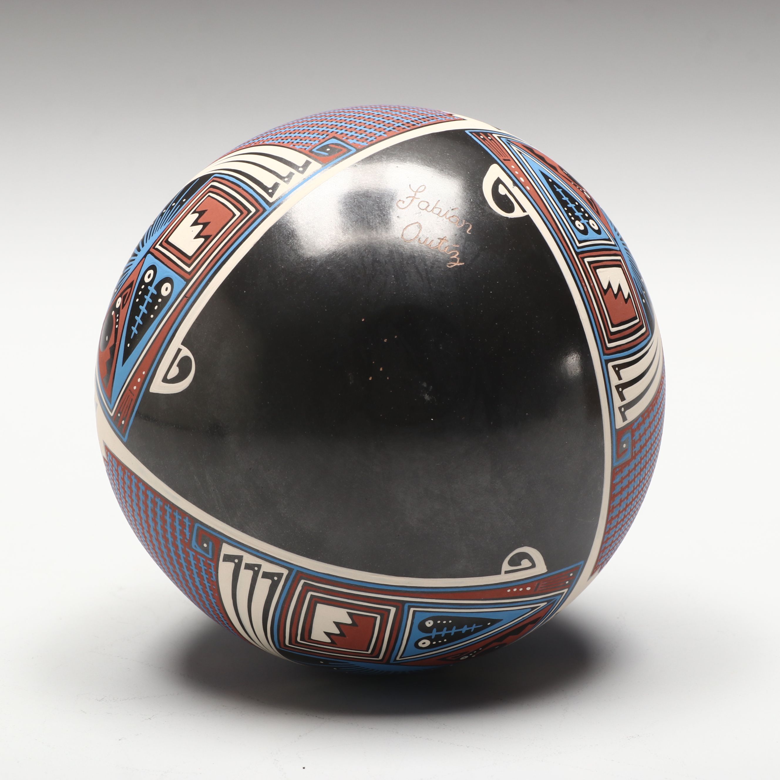 Fabian Ortiz Mata Ortiz Polychrome Pottery Vase