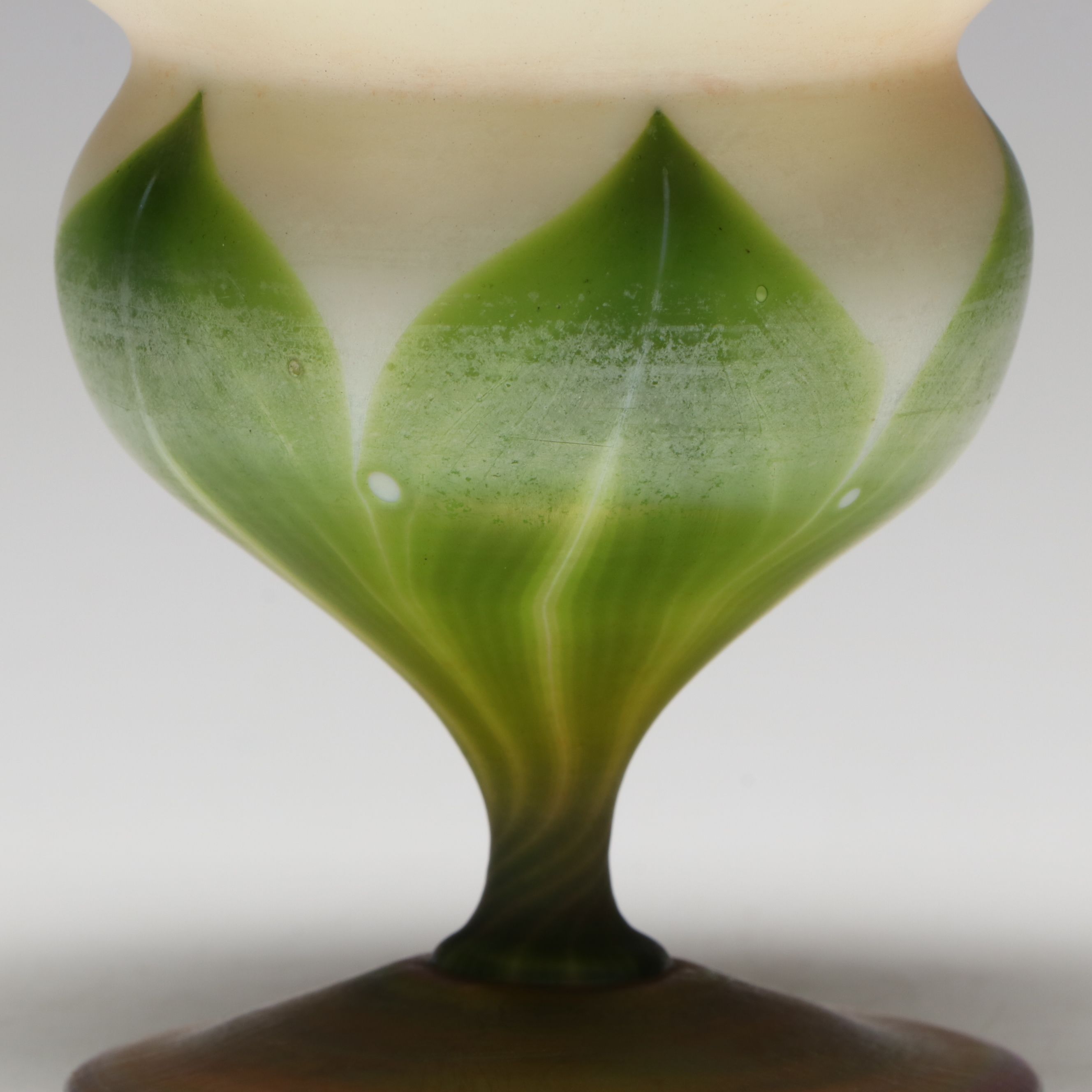 Louis Comfort Tiffany Ruffled Favrile Glass Compote, Early 20th C.