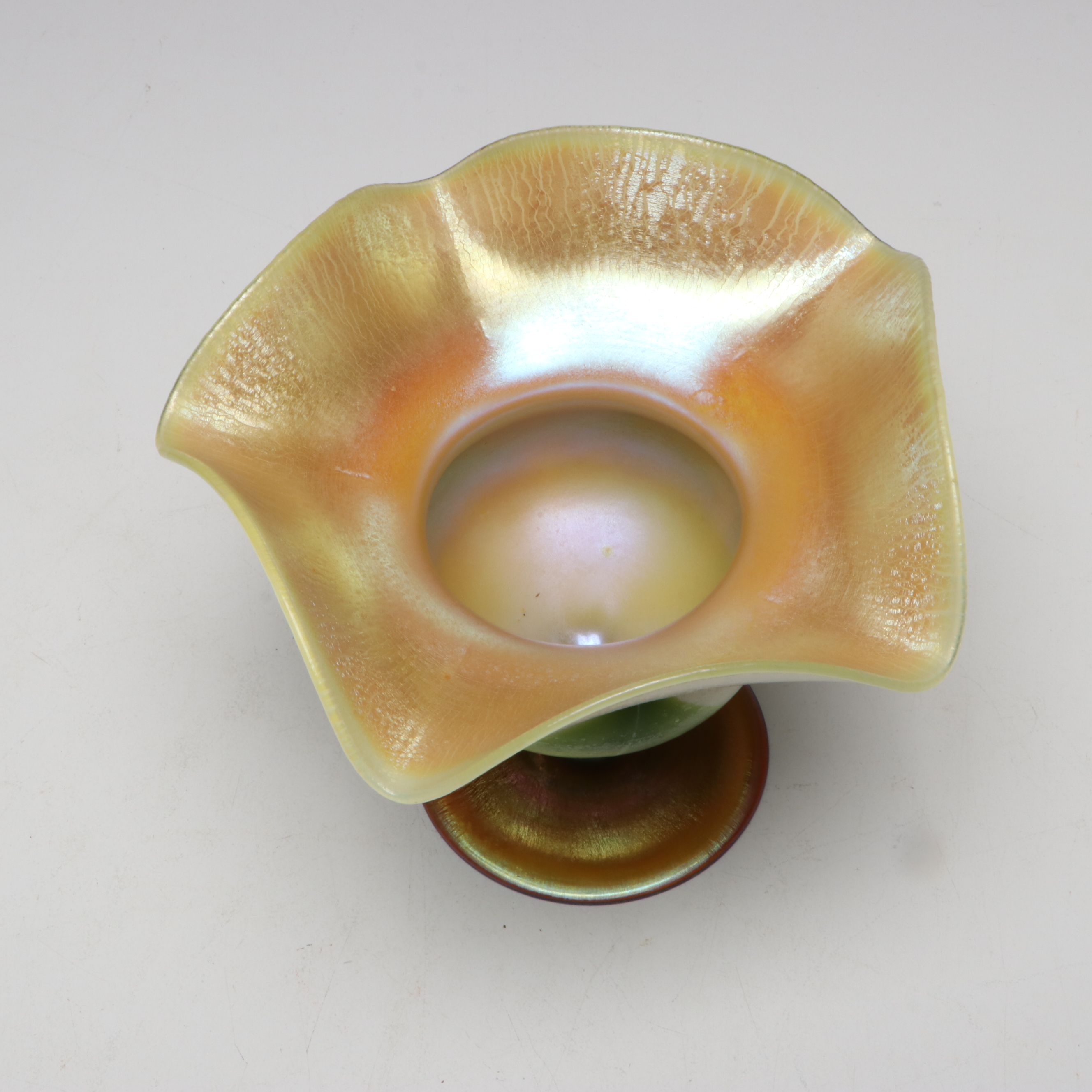 Louis Comfort Tiffany Ruffled Favrile Glass Compote, Early 20th C.