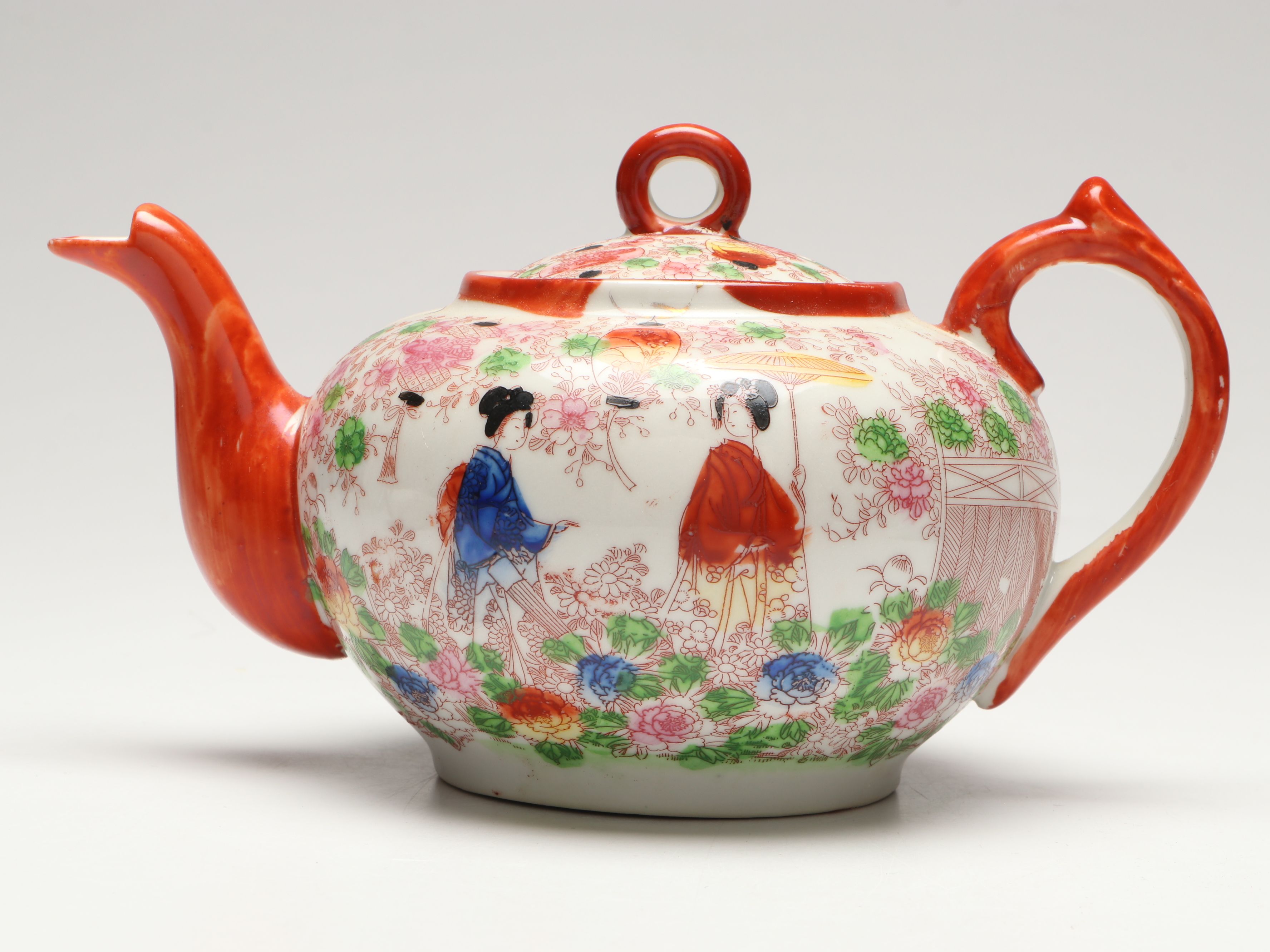 Japanese Famille Rose Porcelain Tea Service