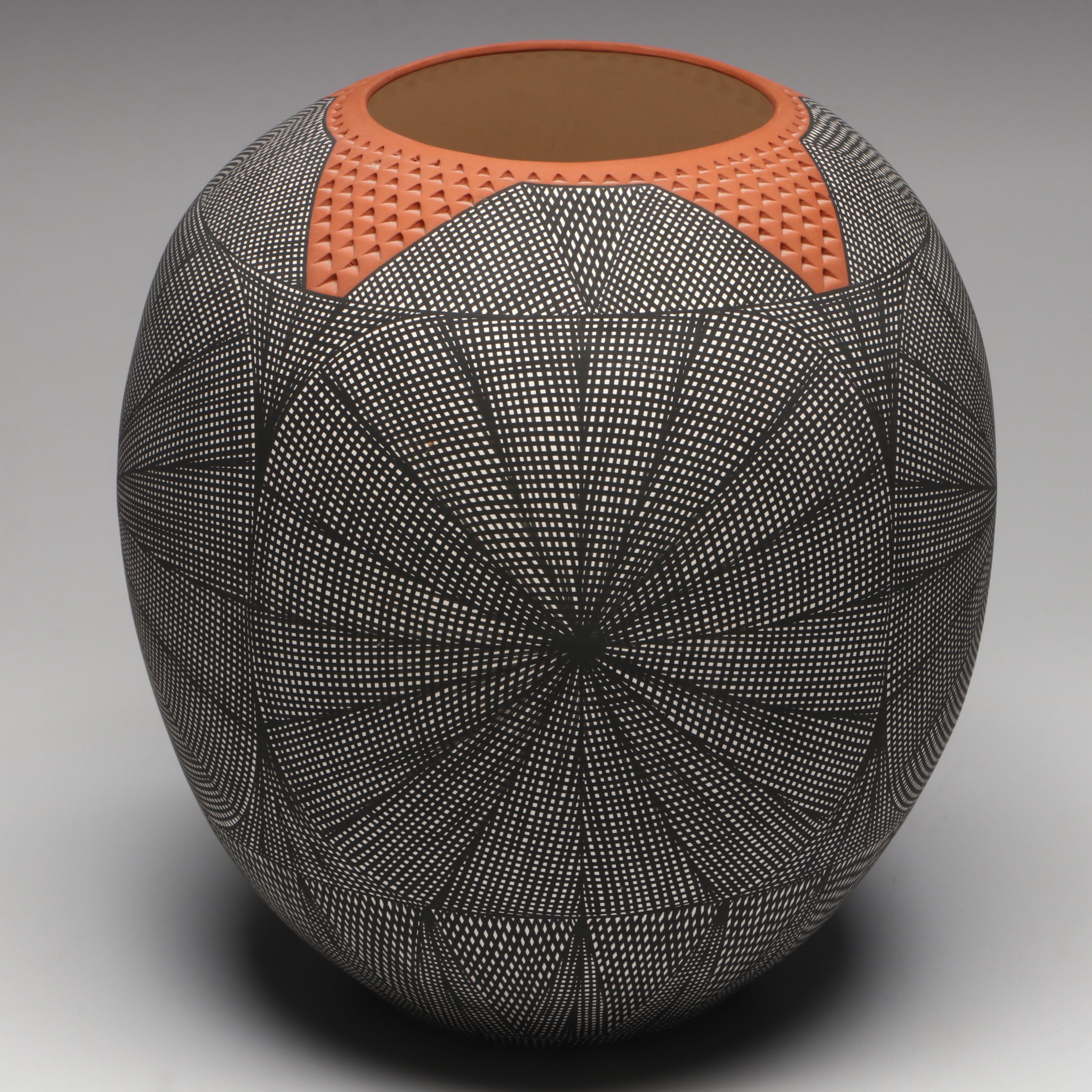 Jay Vallo Acoma Pueblo Pottery Fine Line Vase