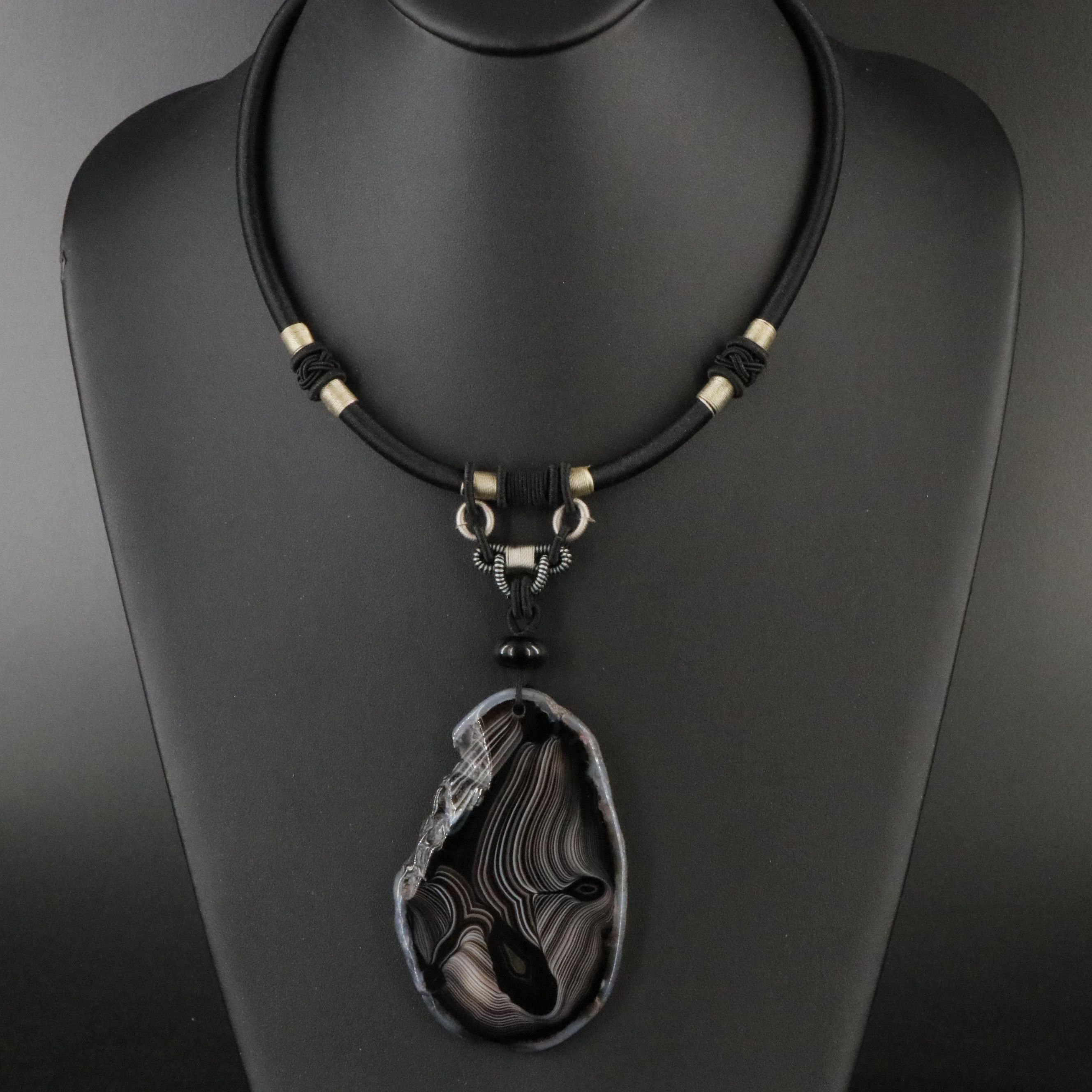 Cord Agate and Quartzite Necklace