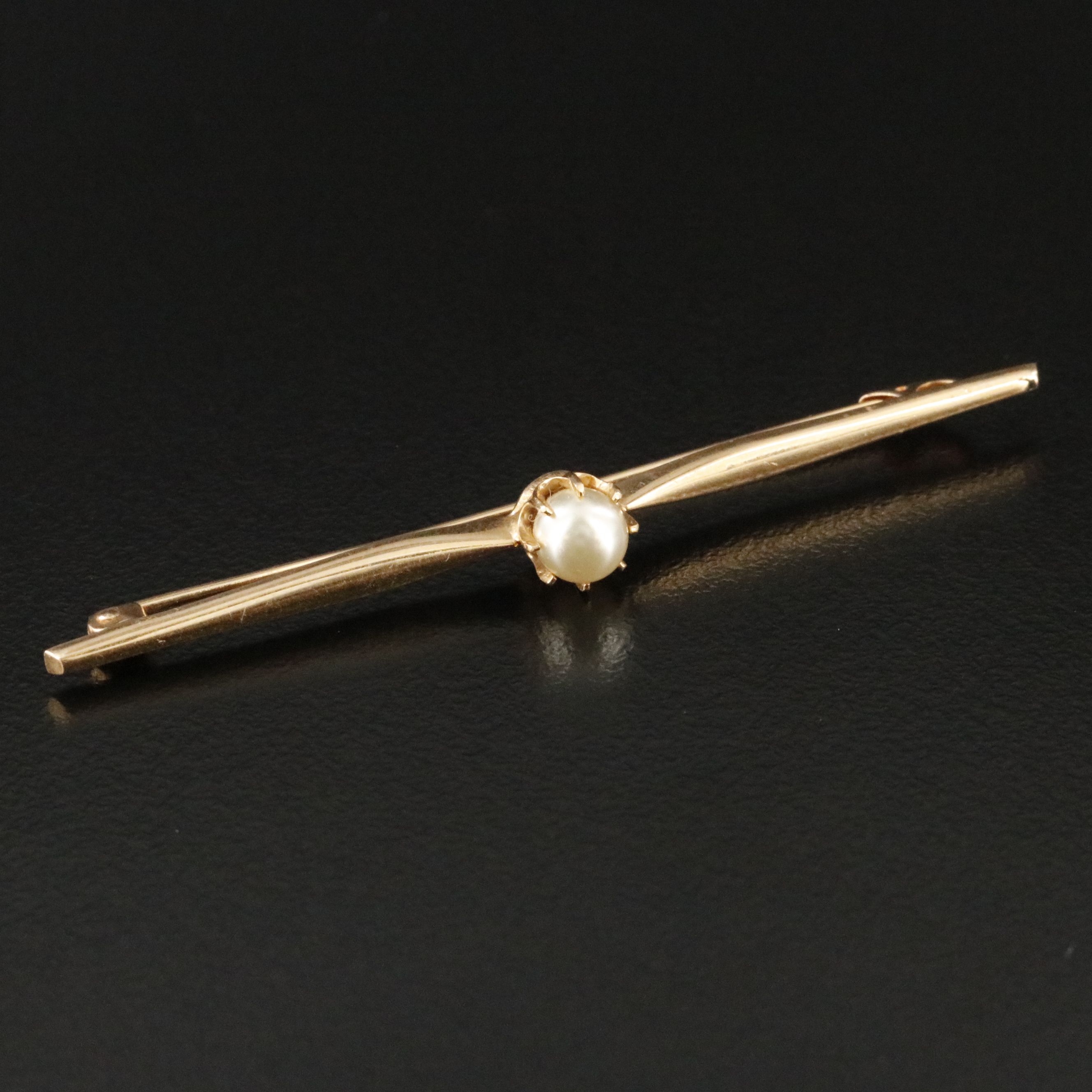 Scandinavian Gustaf Dahlgren & Co. 18K Faux Pearl Bar Pin, 1950s