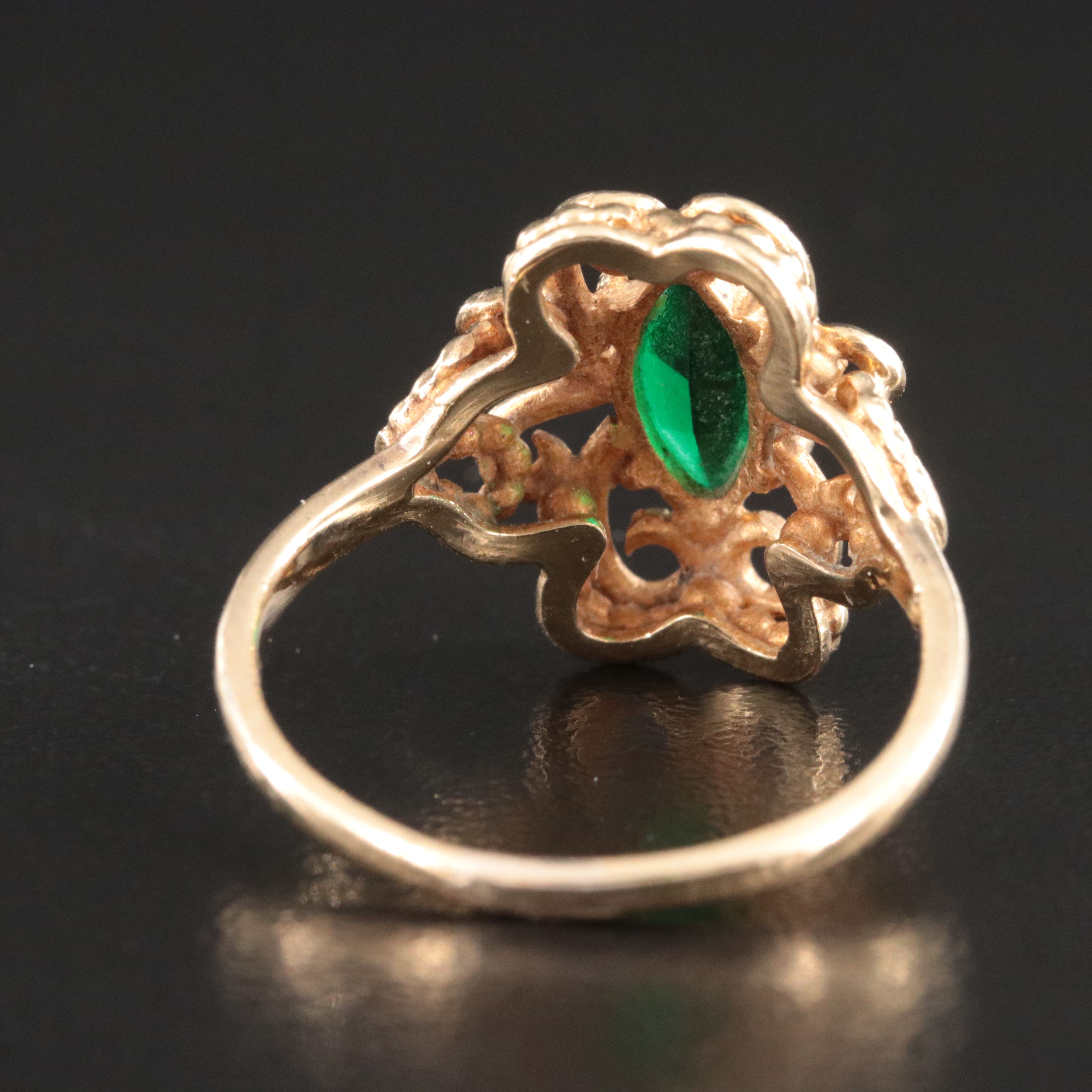 9K Glass Filigree Ring
