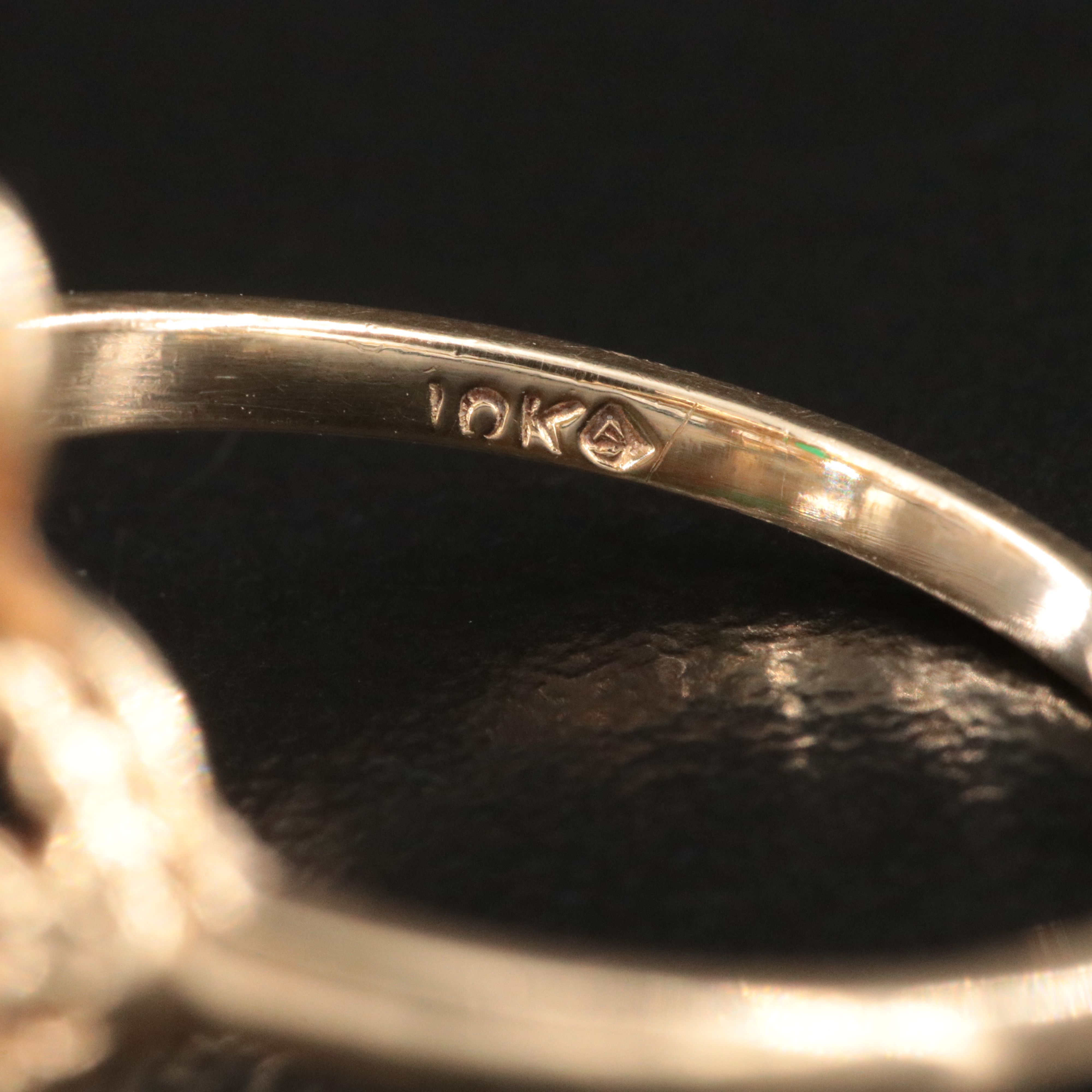 9K Glass Filigree Ring