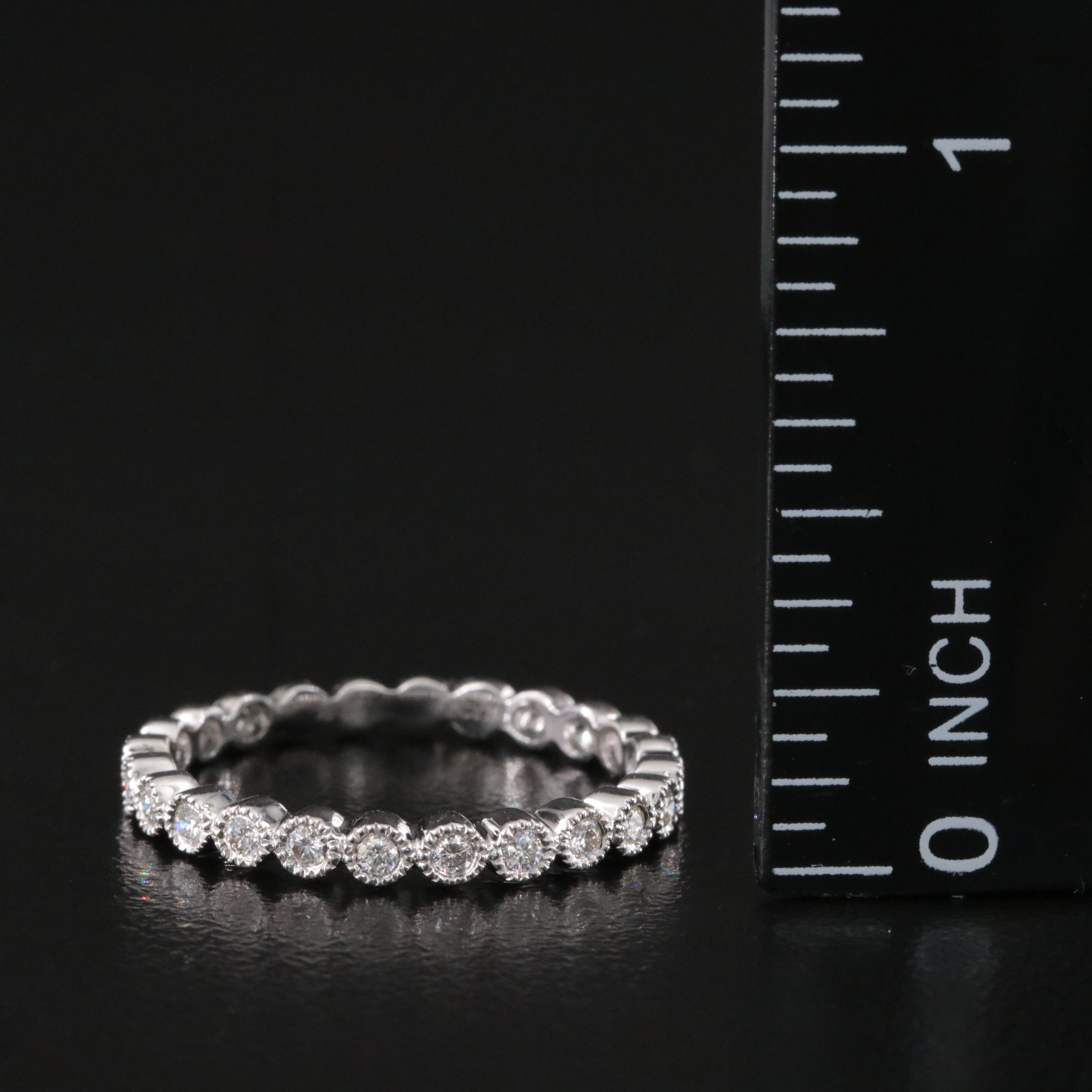 18K 0.20 CTW Diamond Band