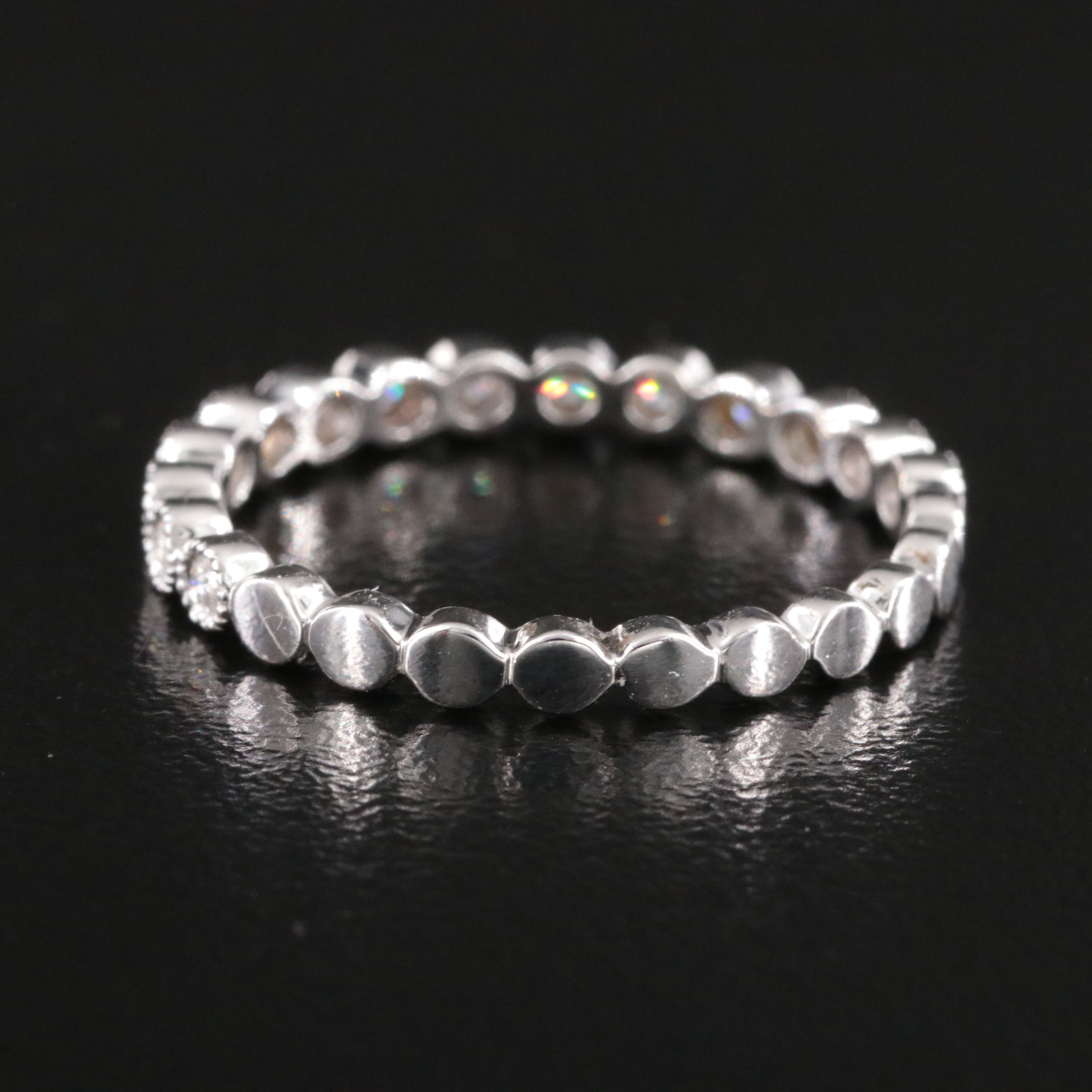 18K 0.20 CTW Diamond Band