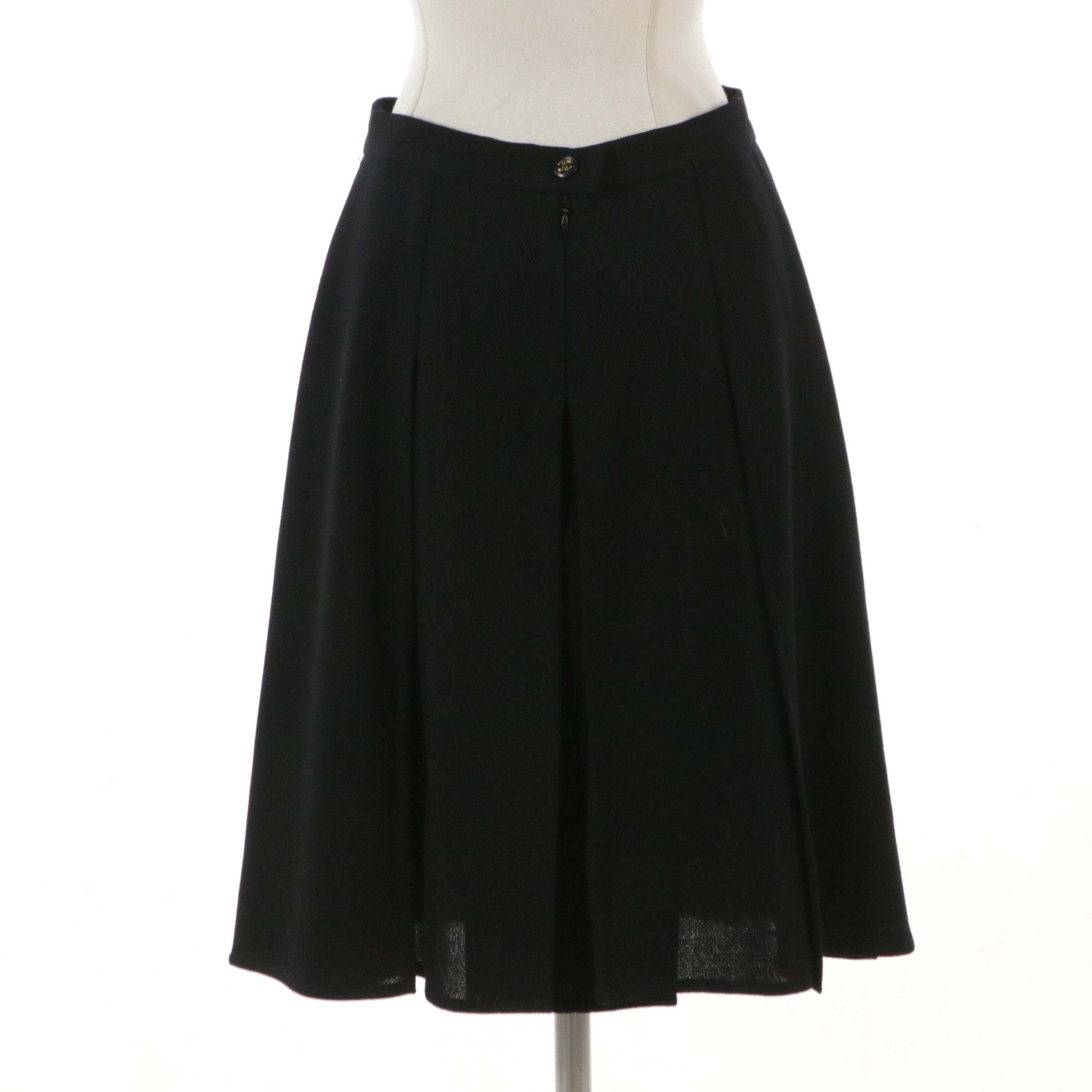 Chanel Boutique Split Pleat Skirt in Black Wool Crepe