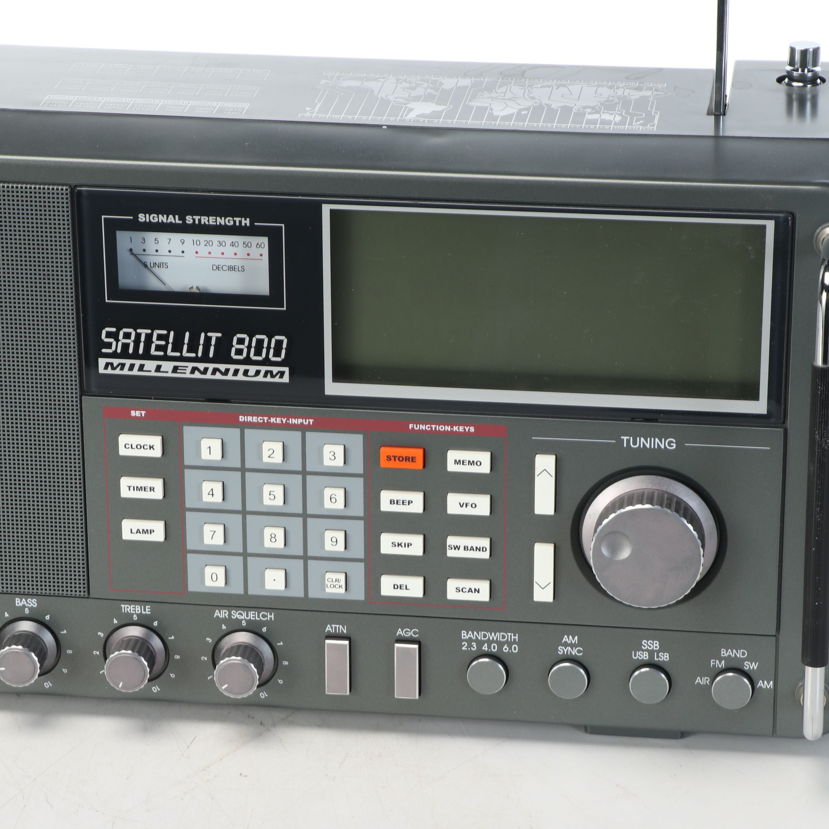 Grundig Satellit 800 Millennium Radio
