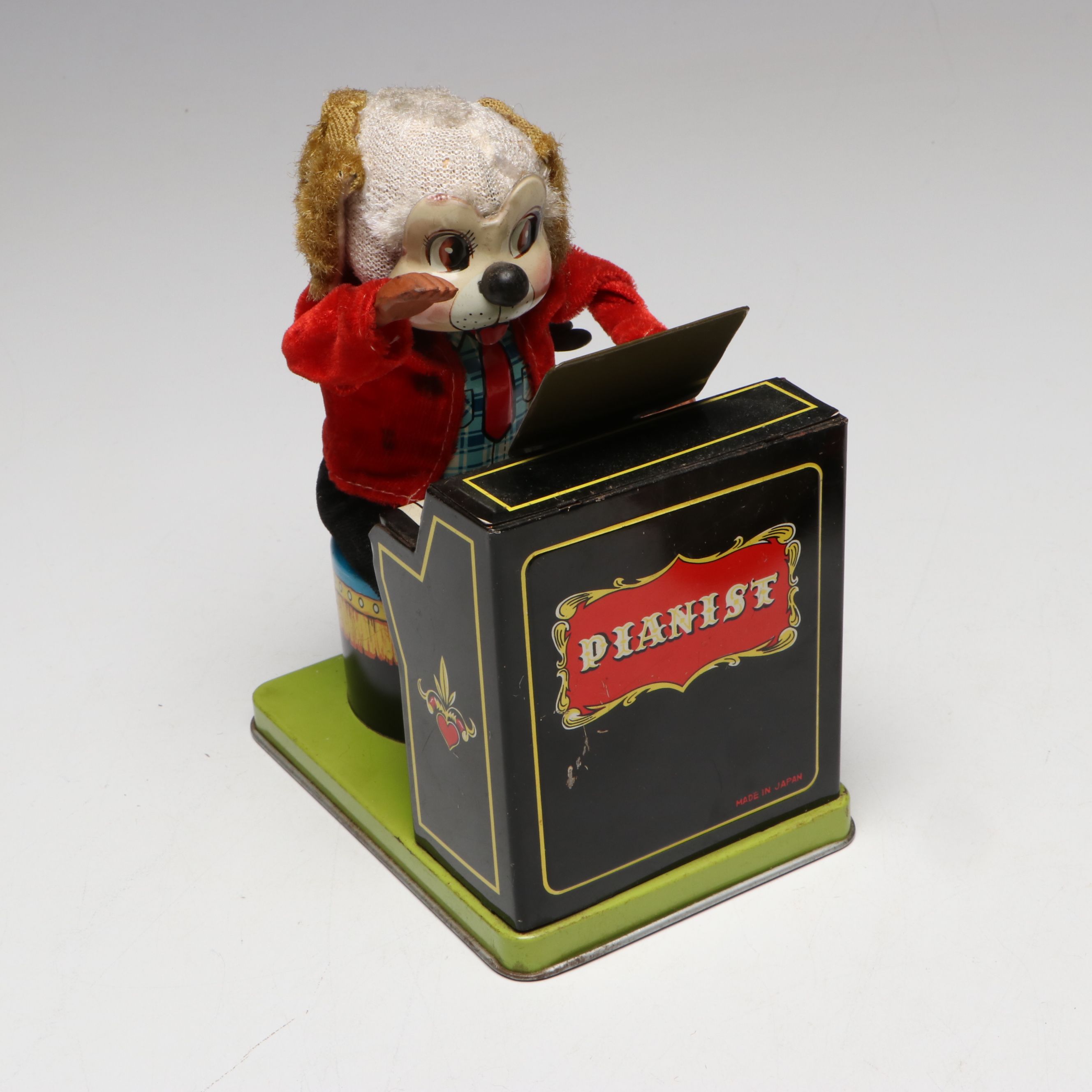 Carl Original Knitting Bear and More Wind-Up Toys