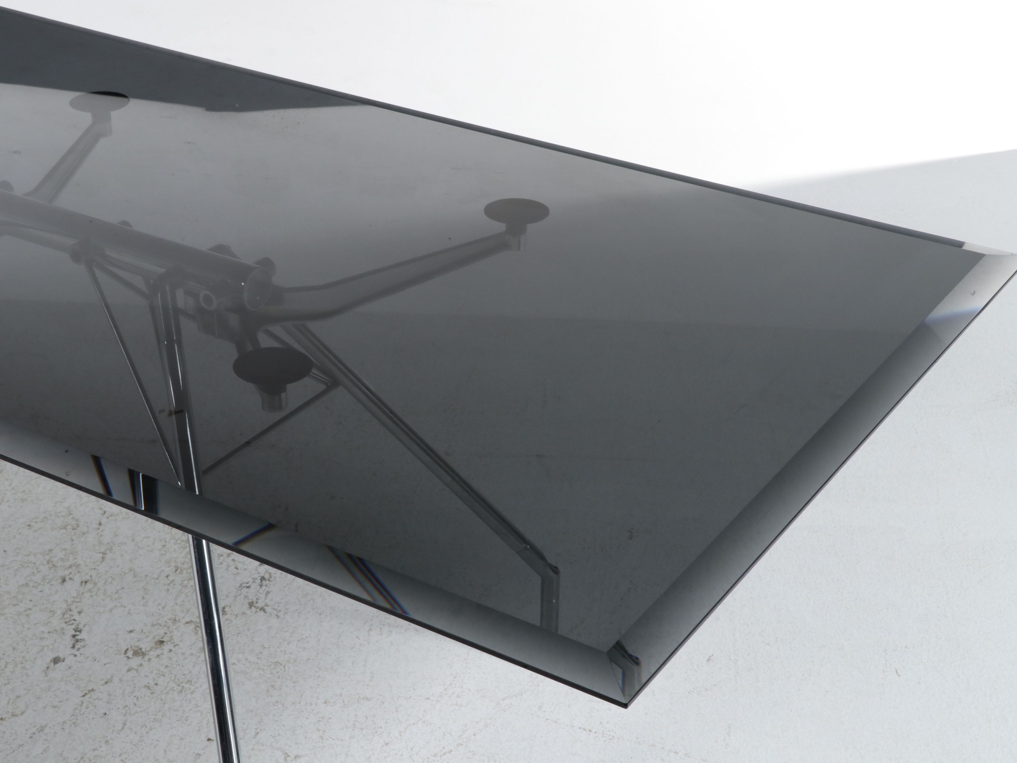 Norman Foster for Tecno "Nomos" Table