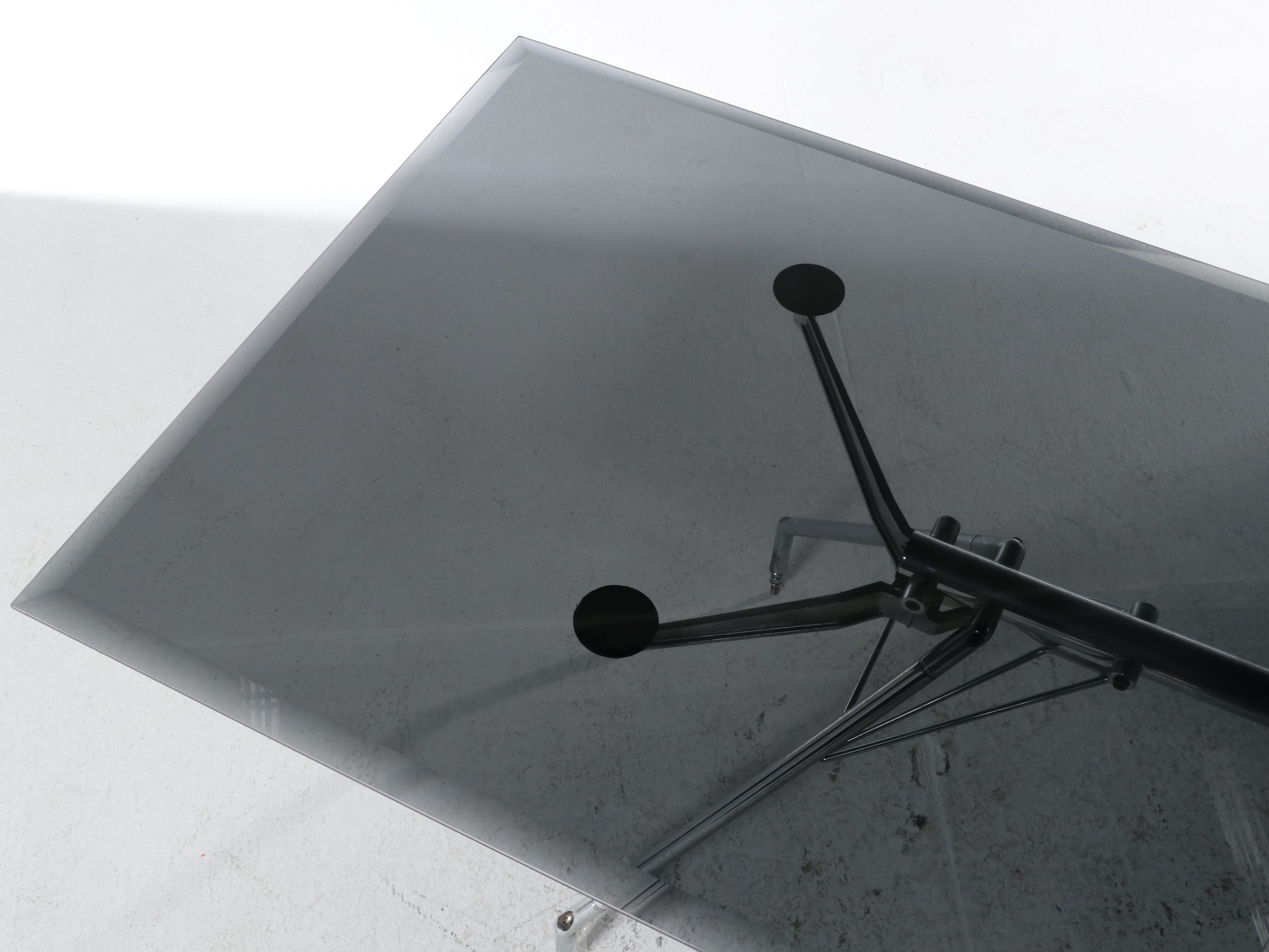 Norman Foster for Tecno "Nomos" Table