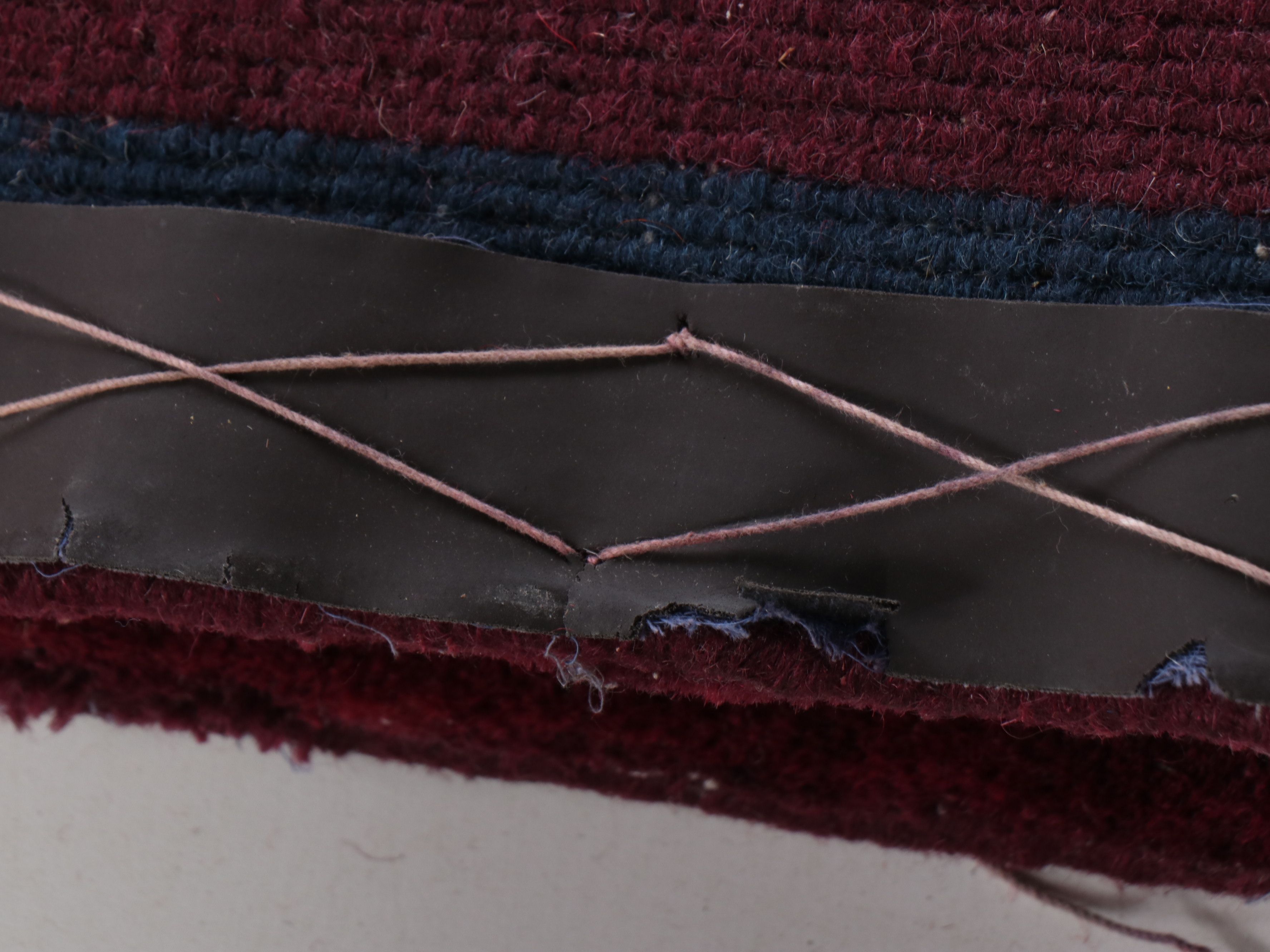 3'4 x 5'6 Hand-Knotted and Carved Indian Capel "La Salle" Area Rug