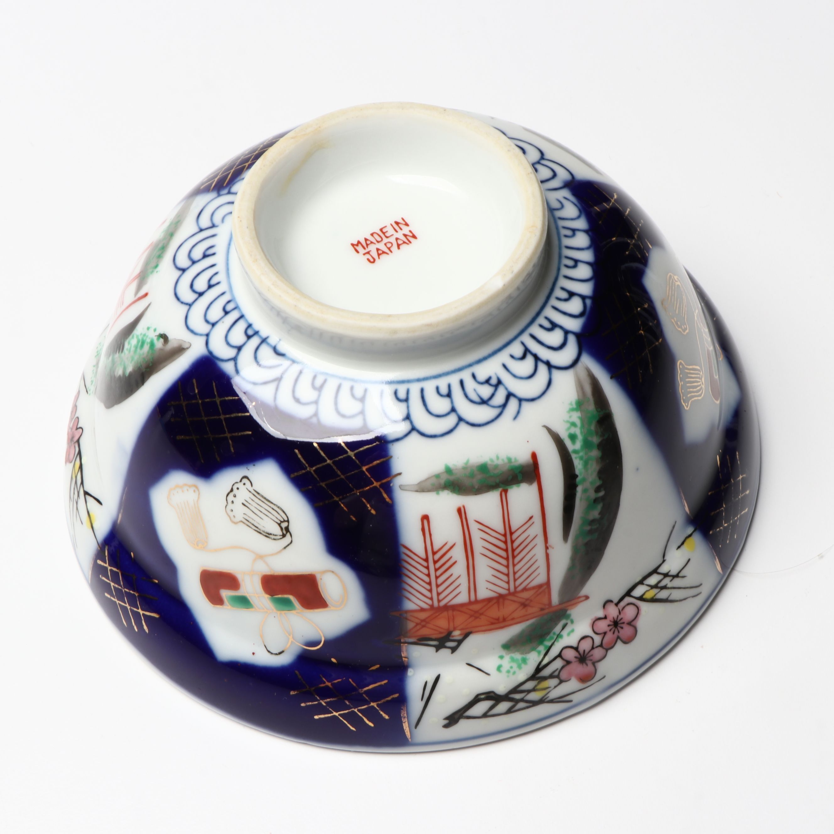 Japanese Imari Gilt Porcelain Dinnerware