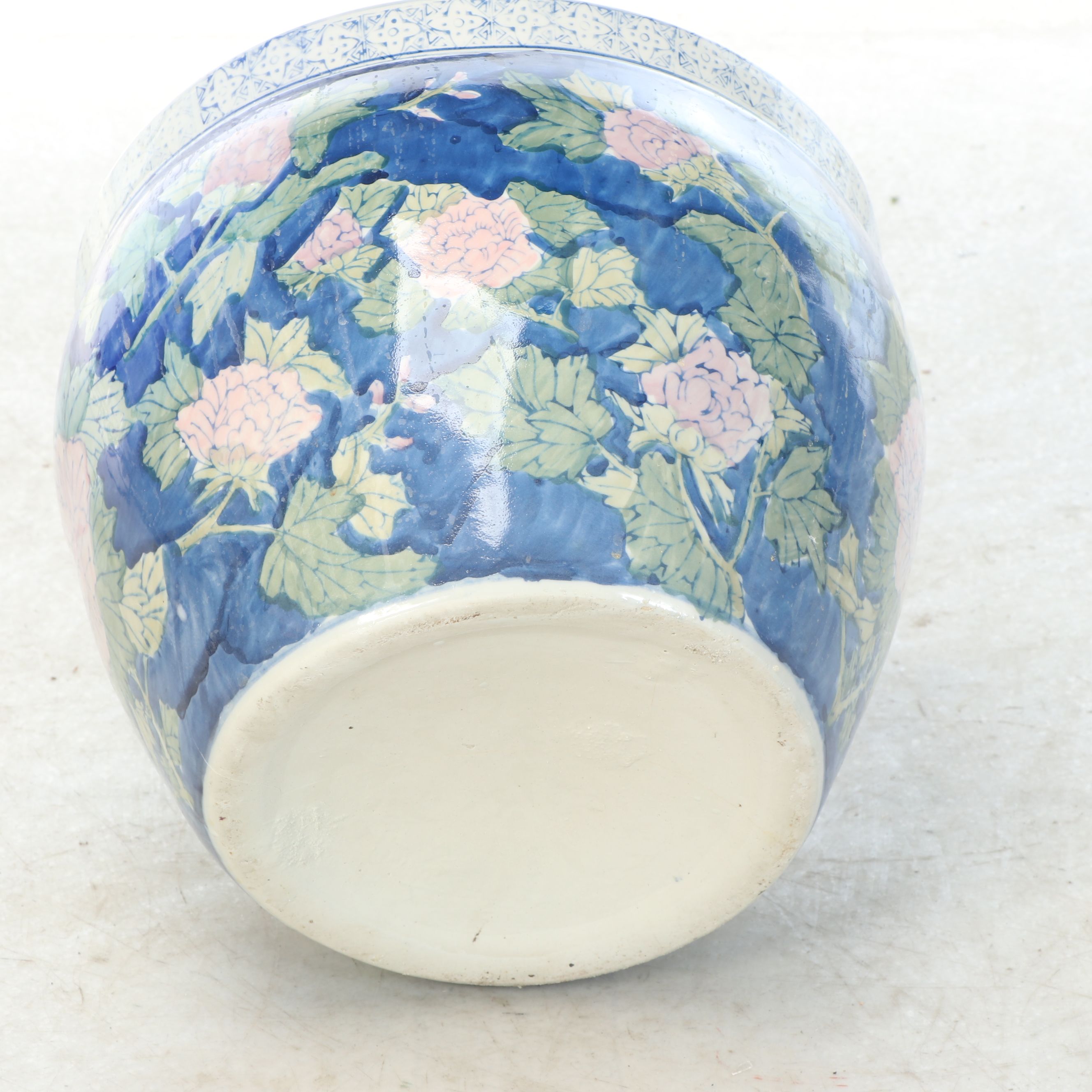 Chinese Porcelain Fish Bowl, Mid to Late 20th Century