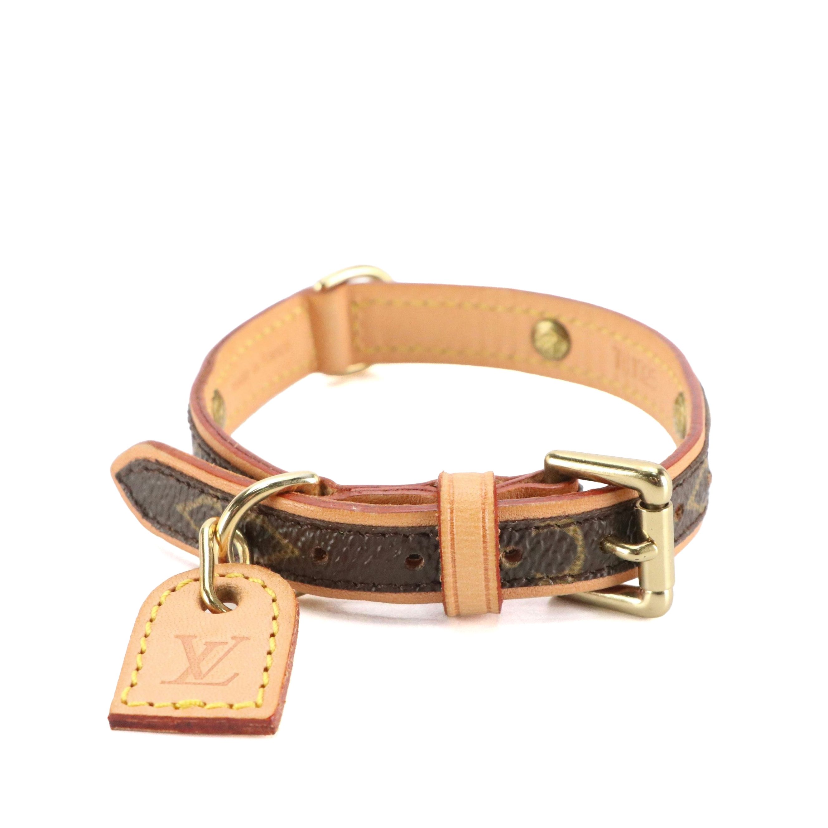 Louis Vuitton Small Dog Collar in Monogram Canvas and Leather with Box