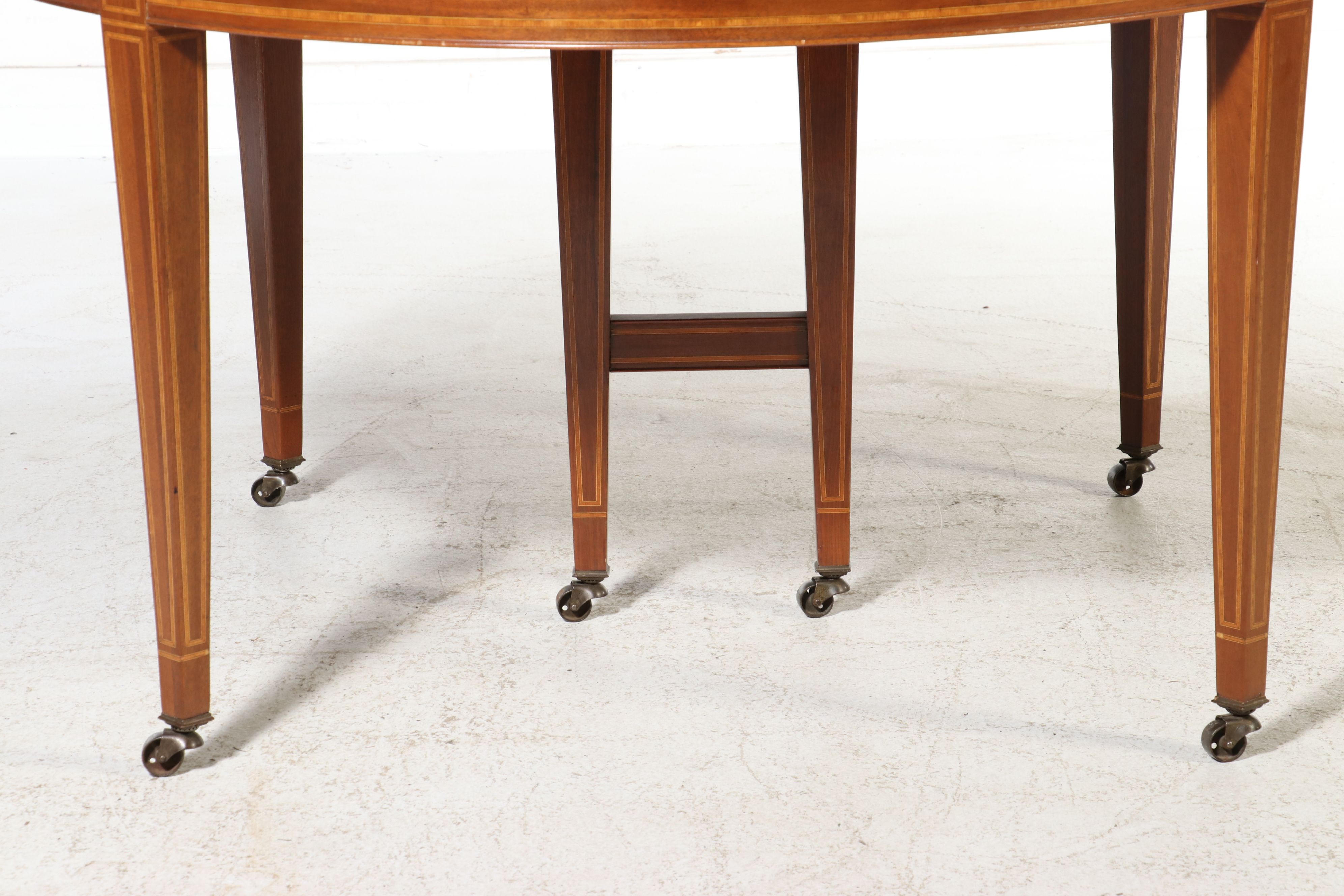 Seven-Piece Federal Style Inlaid Mahogany Dining Suite, Mid to Late 20th Century