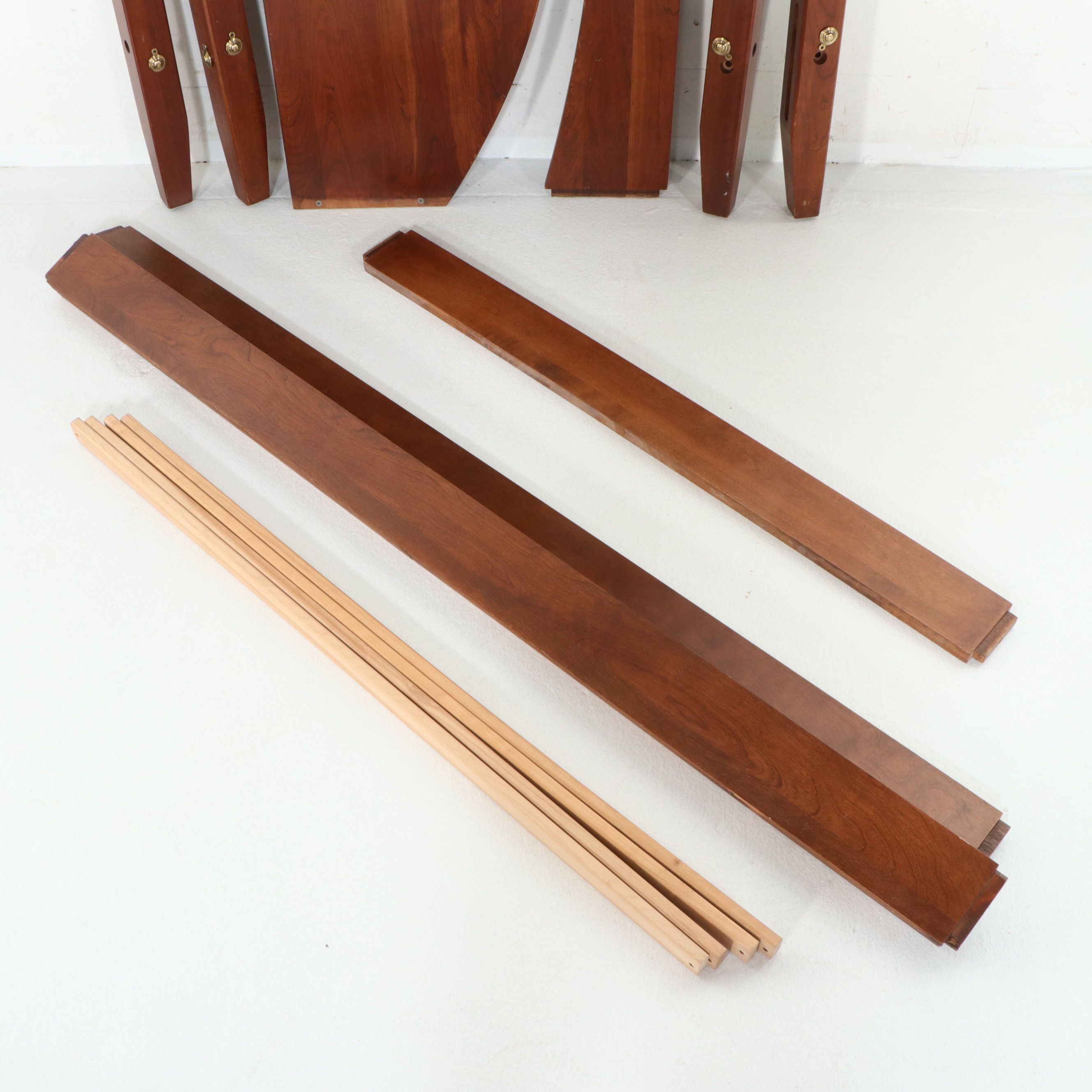 Ethan Allen American Impressions Collection Cherry Four-Poster Bed