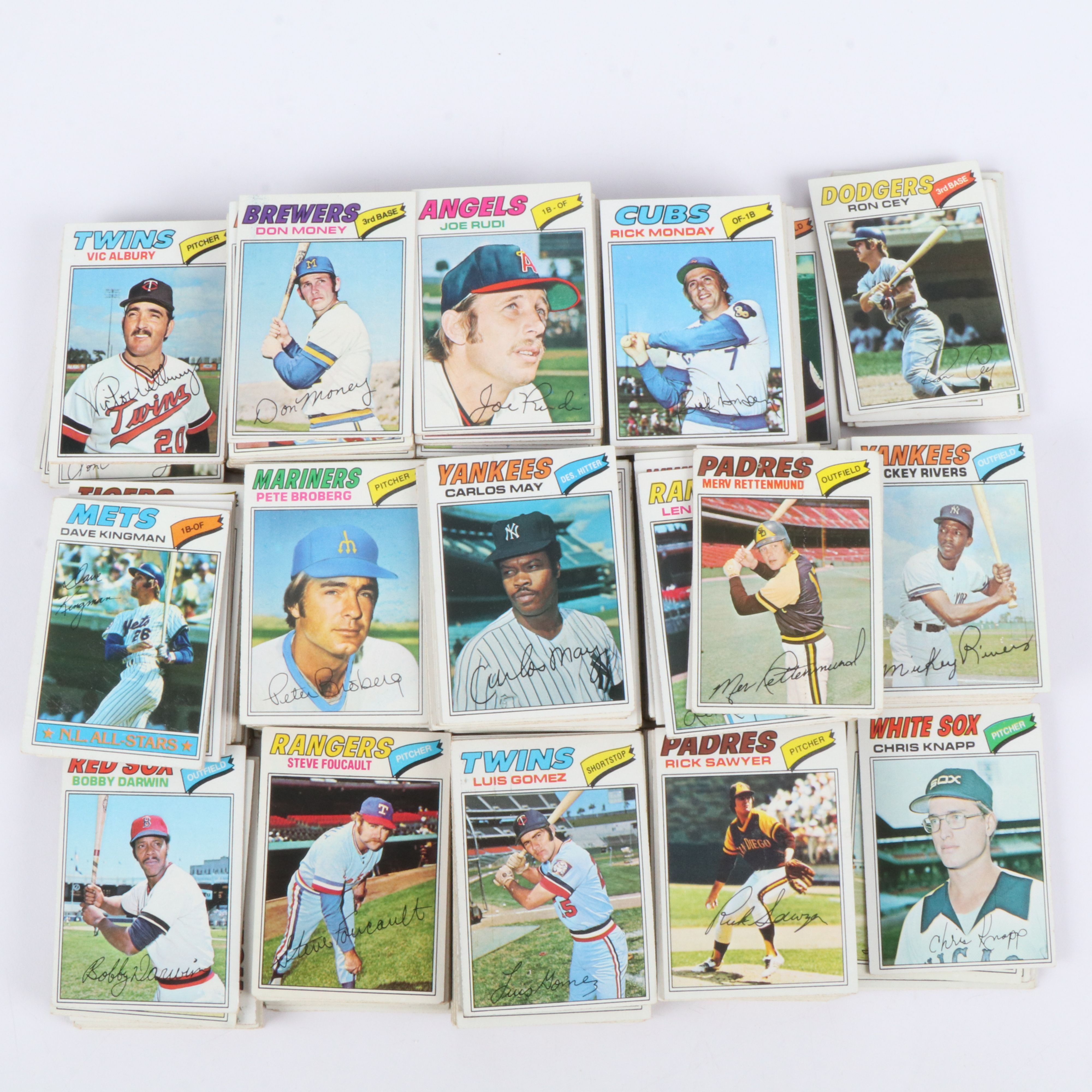 1977 Topps Complete Baseball Card Set Featuring Andre Dawson Rookie and More