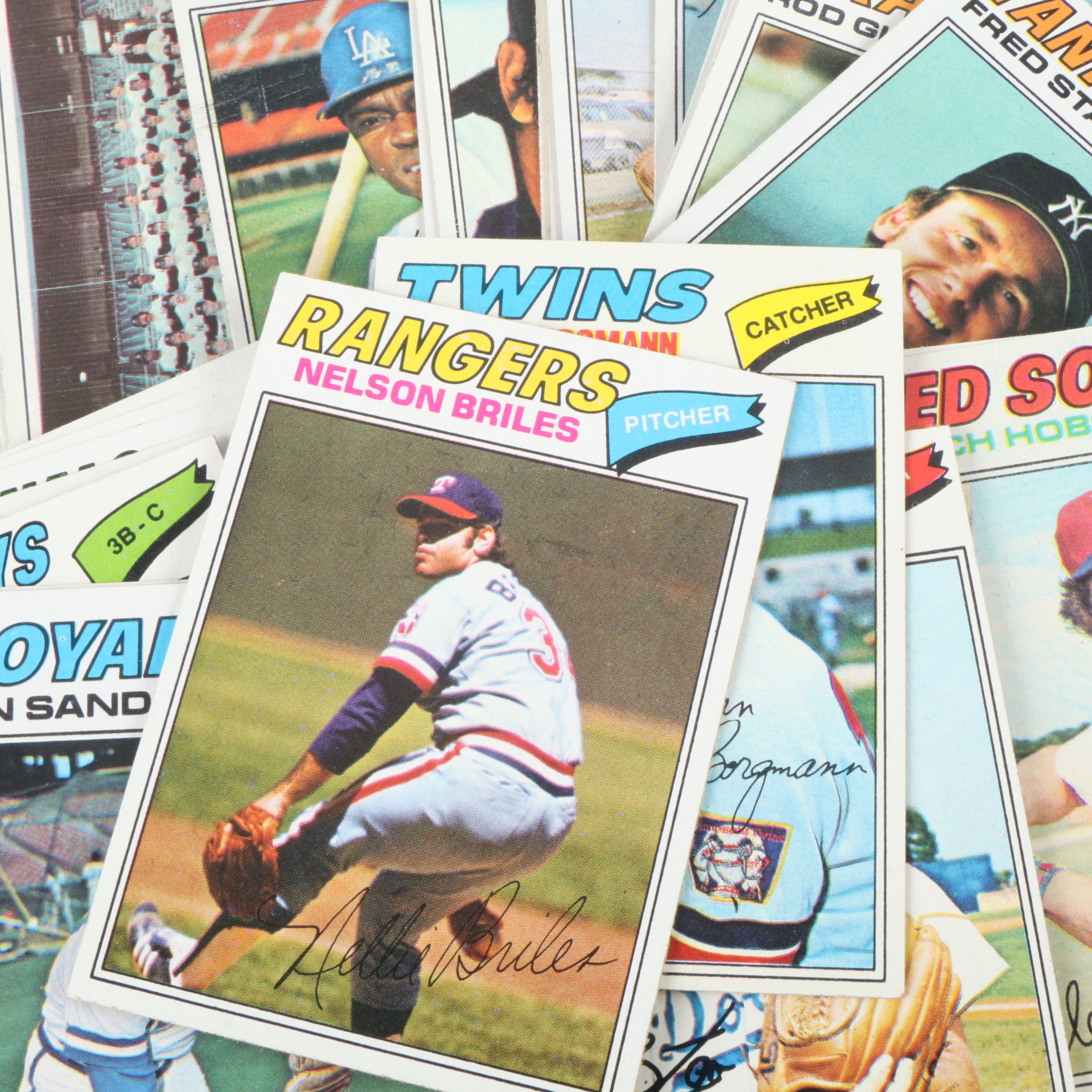 1977 Topps Complete Baseball Card Set Featuring Andre Dawson Rookie and More