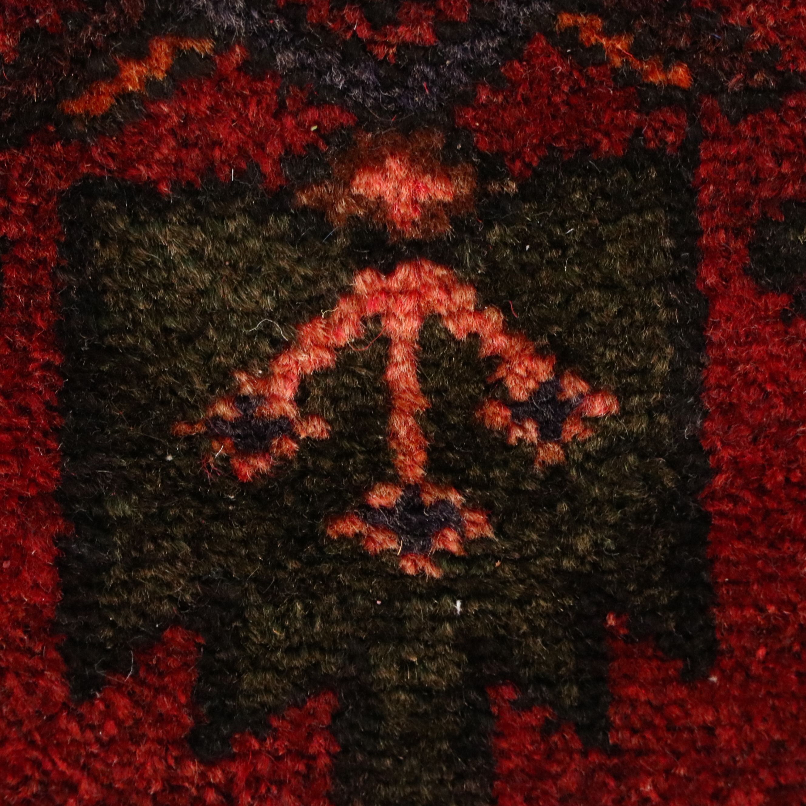 4'4 x 7'10 Hand-Knotted Persian Hamadan Area Rug