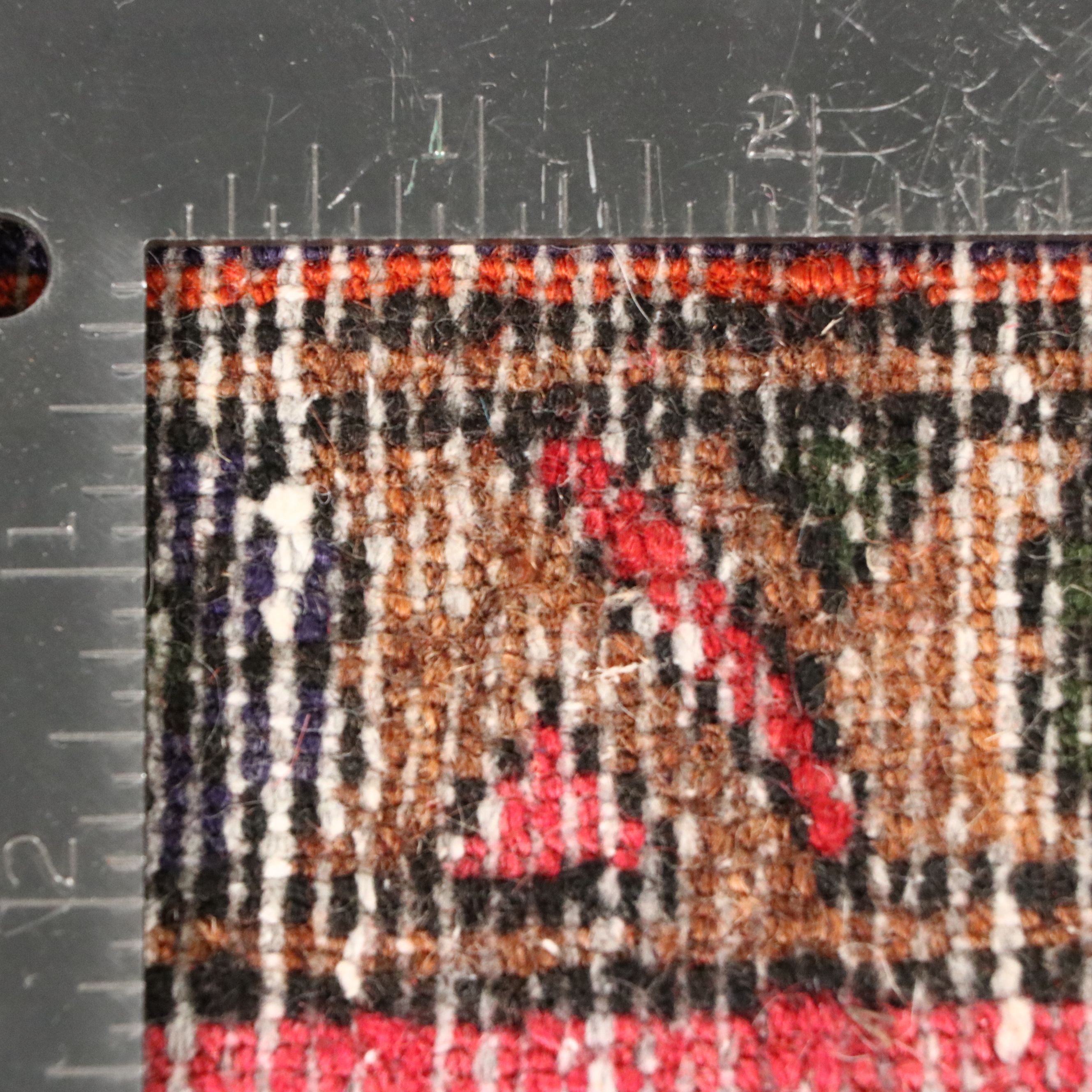 4'4 x 7'10 Hand-Knotted Persian Hamadan Area Rug