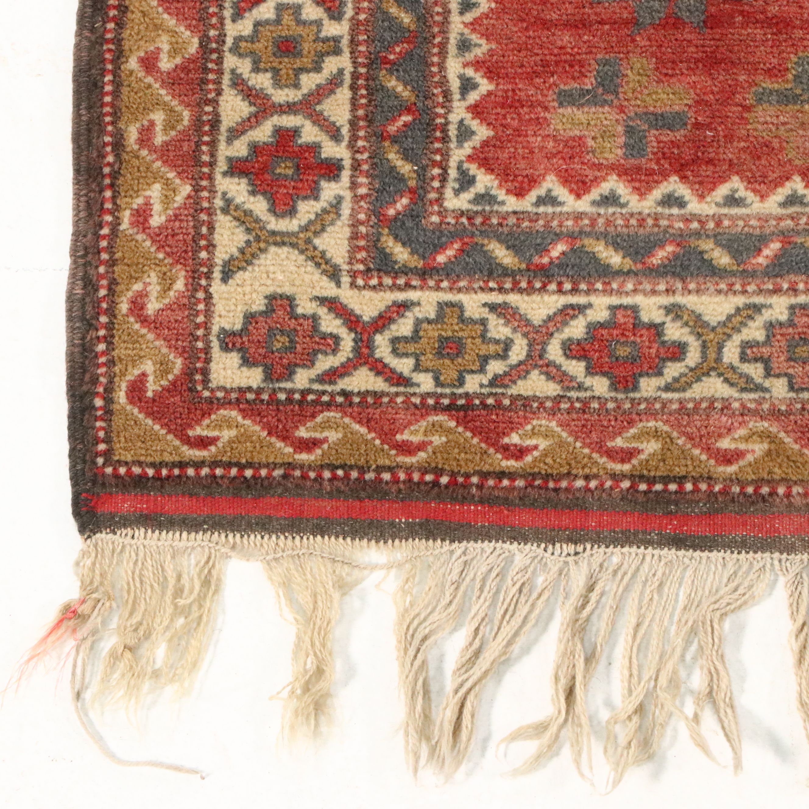 3'7 x 6'5 Hand-Knotted Caucasian Daghestan Area Rug