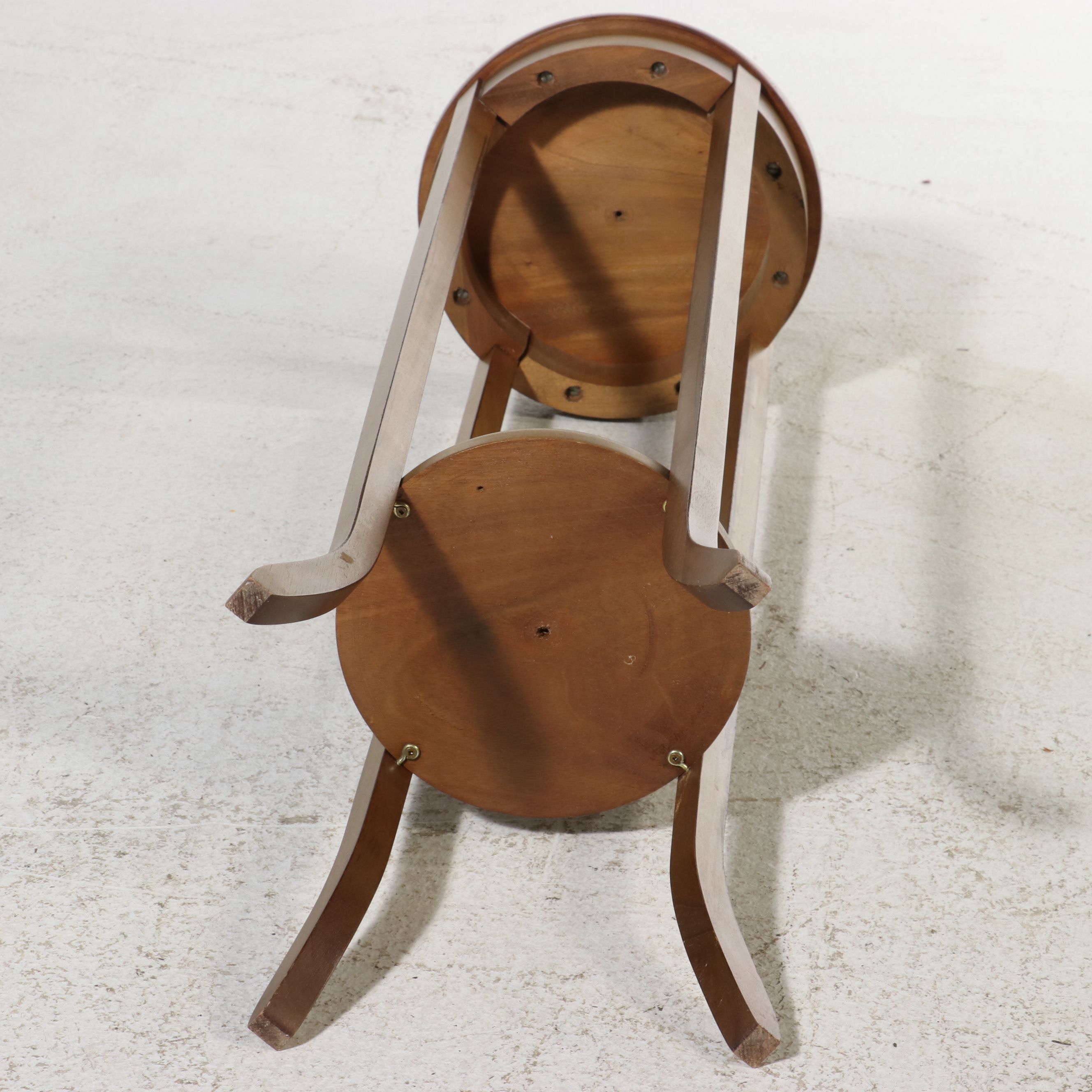 Federal Style Inlaid Mahogany Pedestal Plant Stand, Late 20th Century