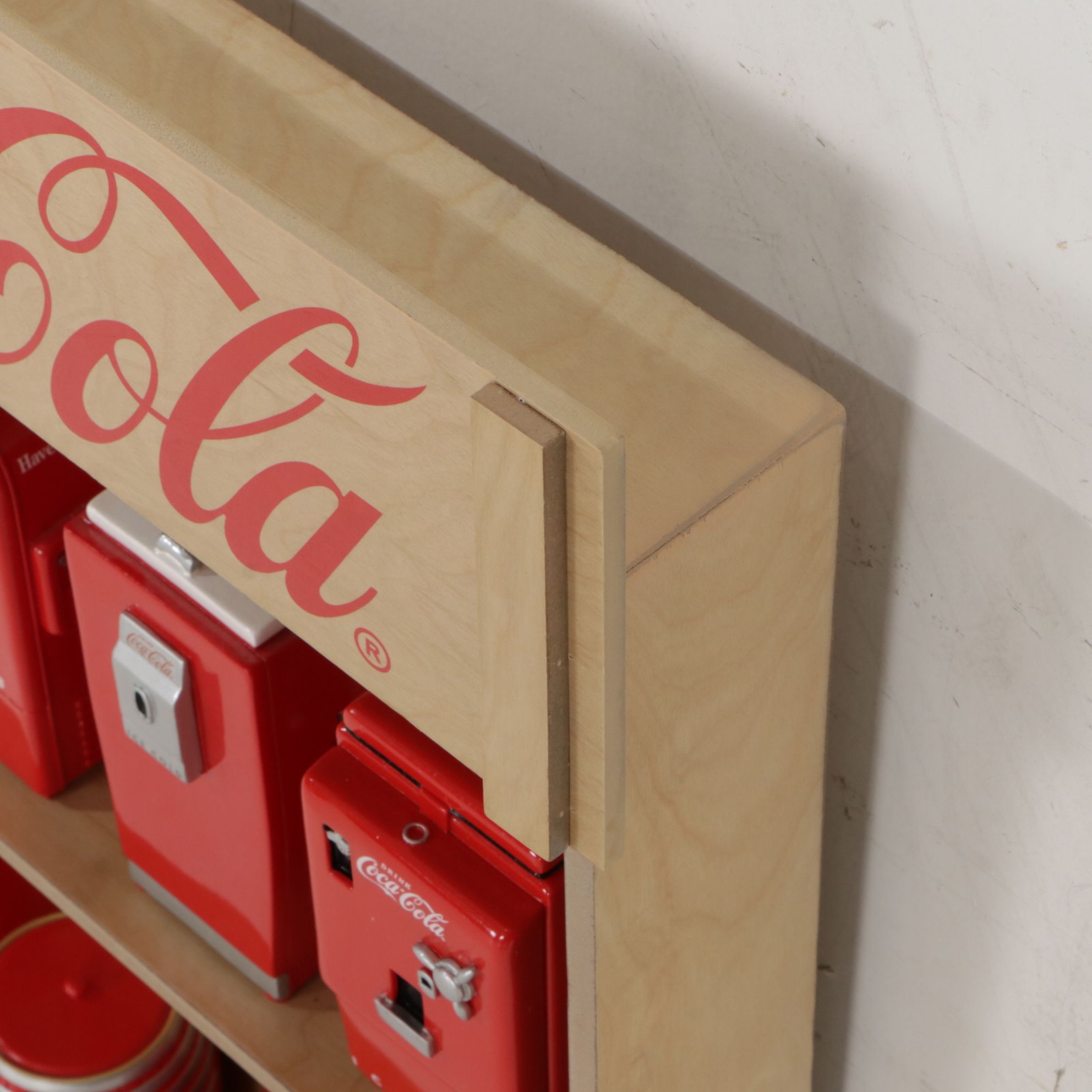 Coca-Cola Refreshing Coke Mini Machines Display