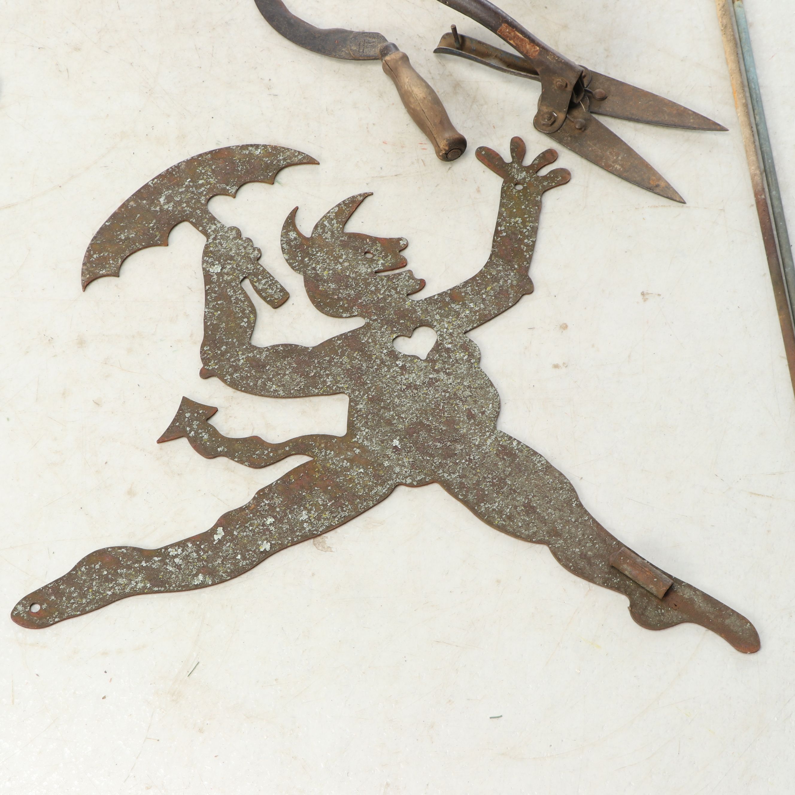 Metal Garden Statues and More Lawn Accessories