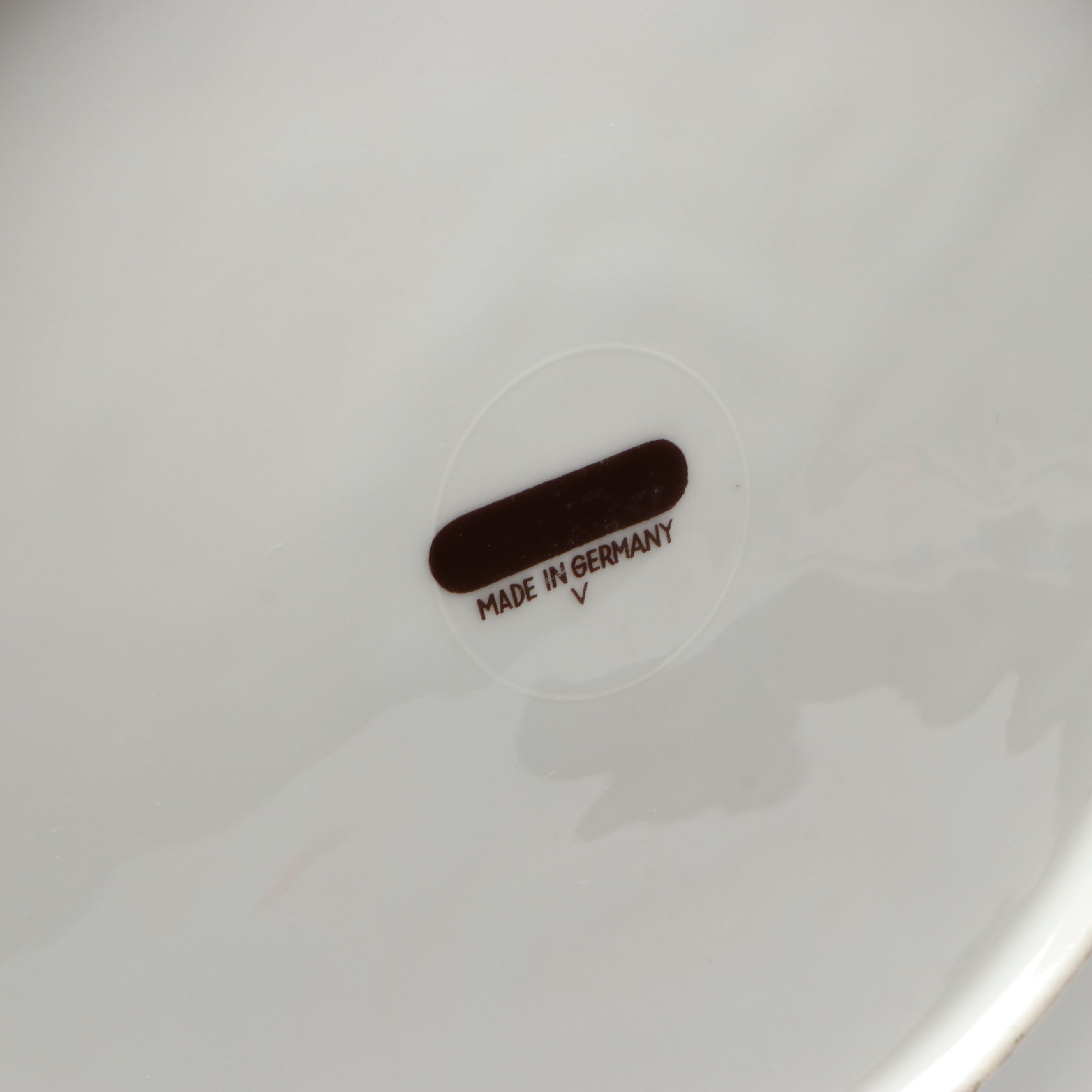 Himark Tiered Server with "King Tom" and More Vintage Holiday Plates