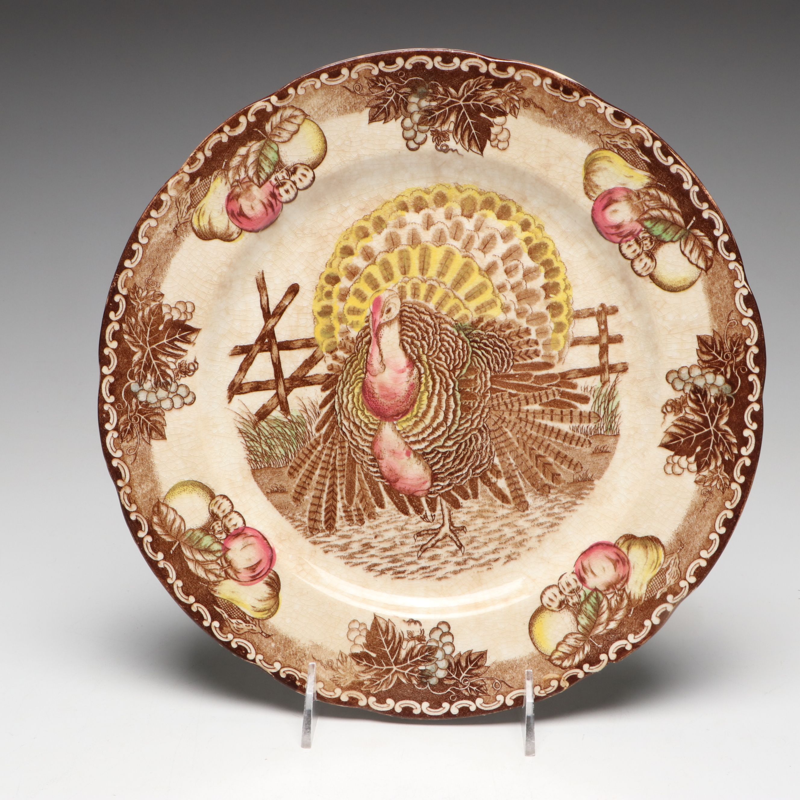 Himark Tiered Server with "King Tom" and More Vintage Holiday Plates