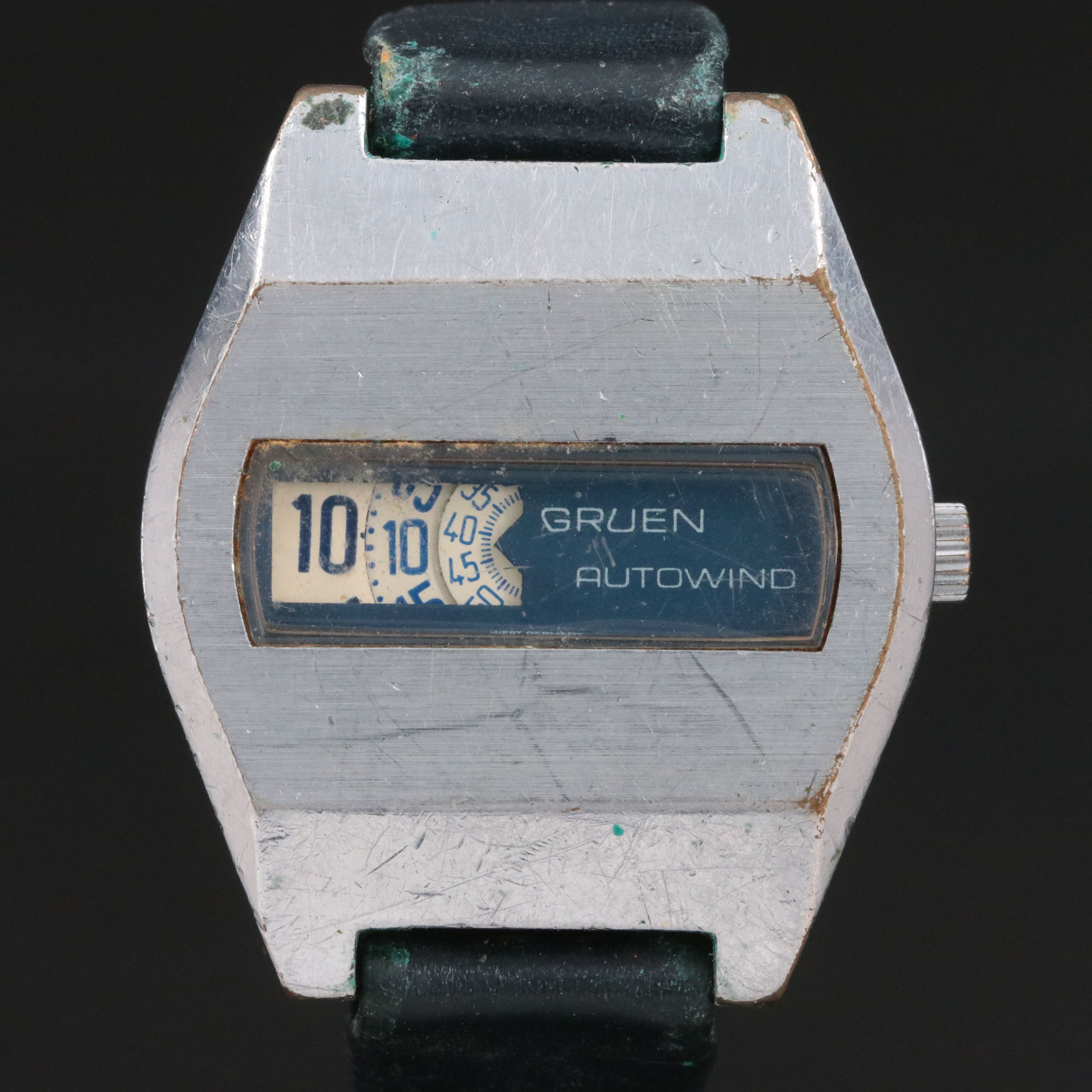 Vintage Gruen Autowind Jump Hour Circa Early 1970`s Watch