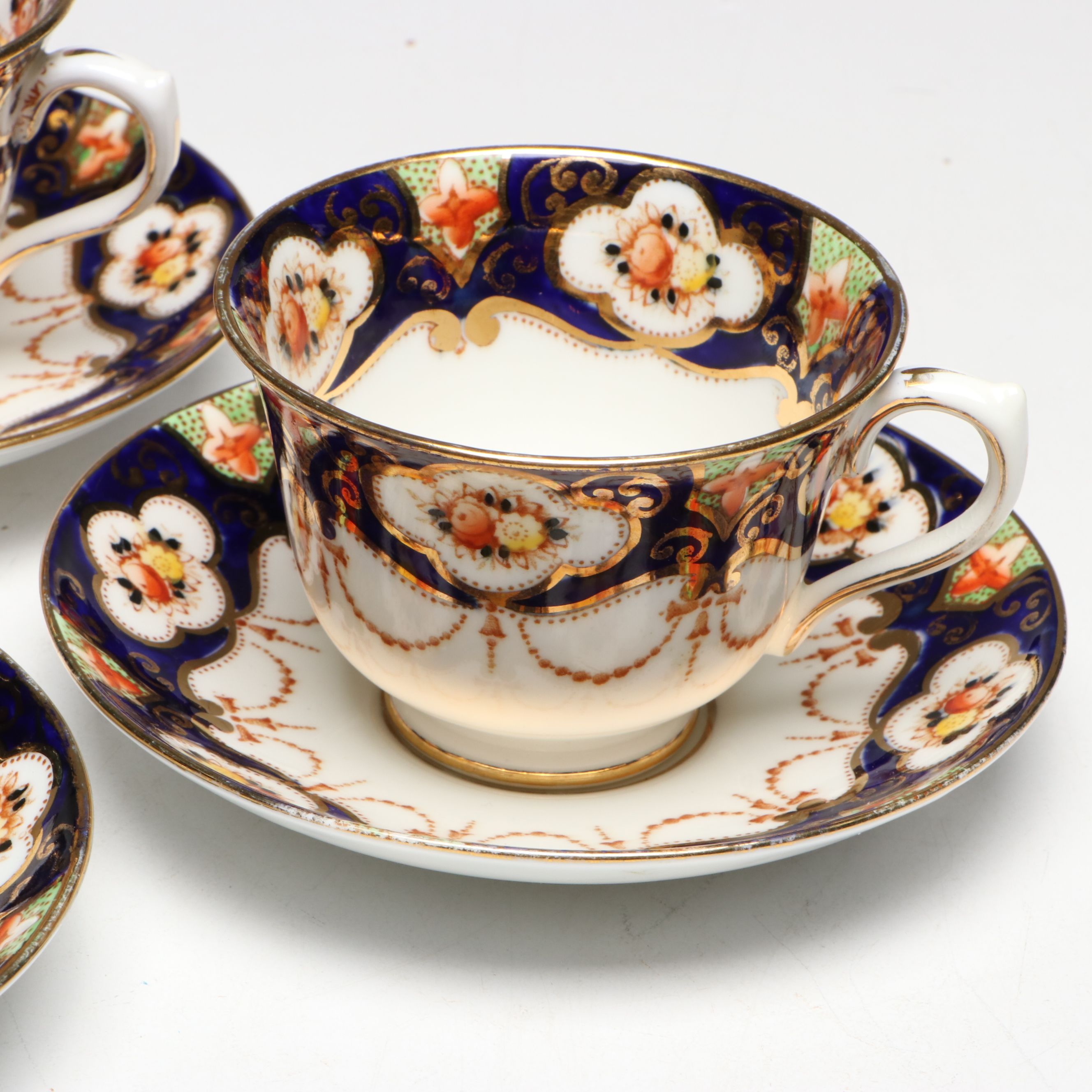 Royal Albert Imari Style Porcelain Cups and Saucers, Early 20th Century