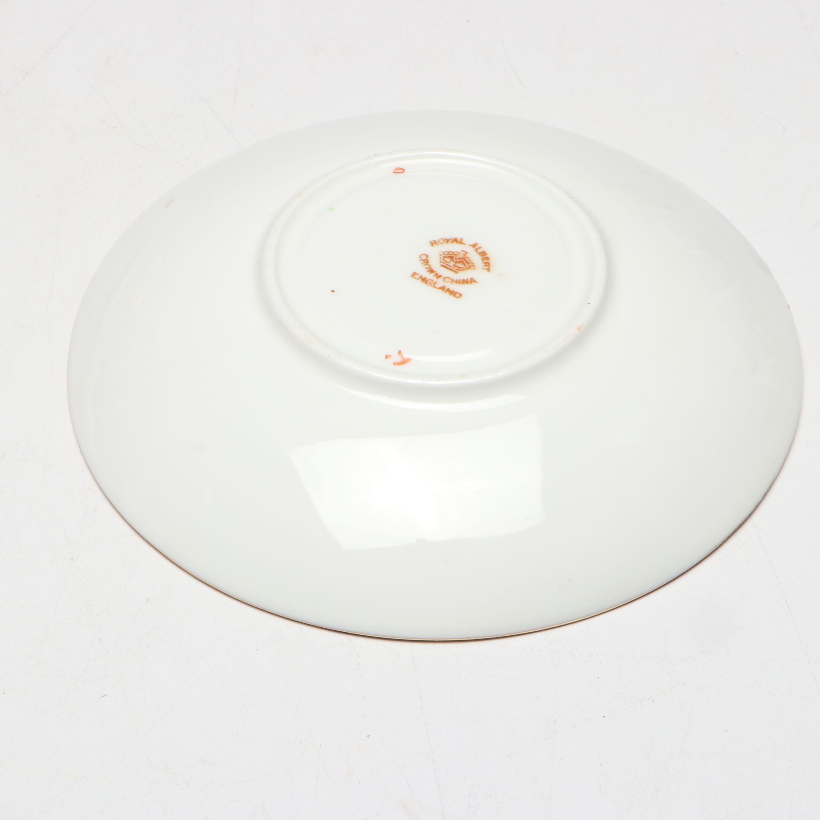 Royal Albert Imari Style Porcelain Cups and Saucers, Early 20th Century