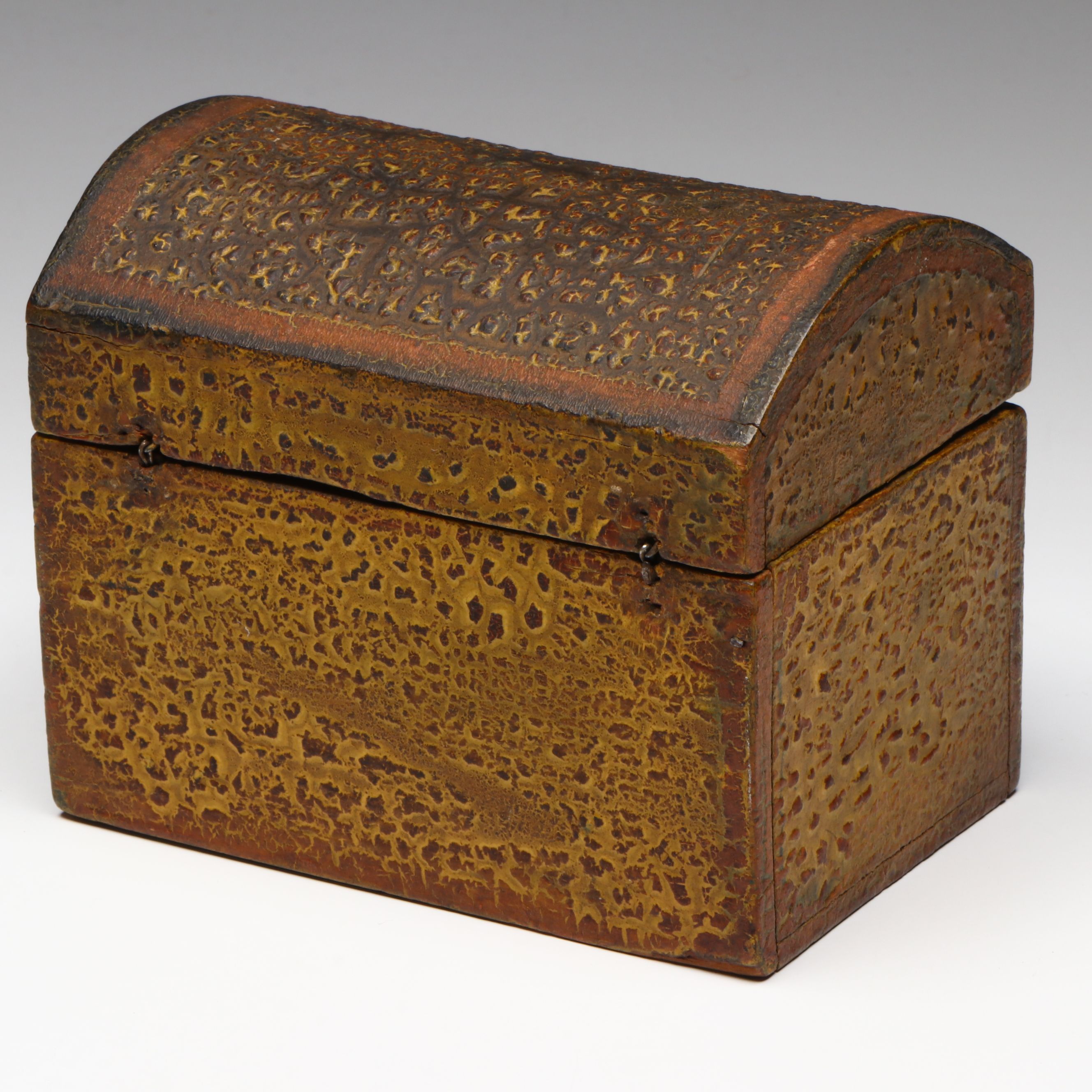 Antique Americana Folk Art Box, Early 19th Century