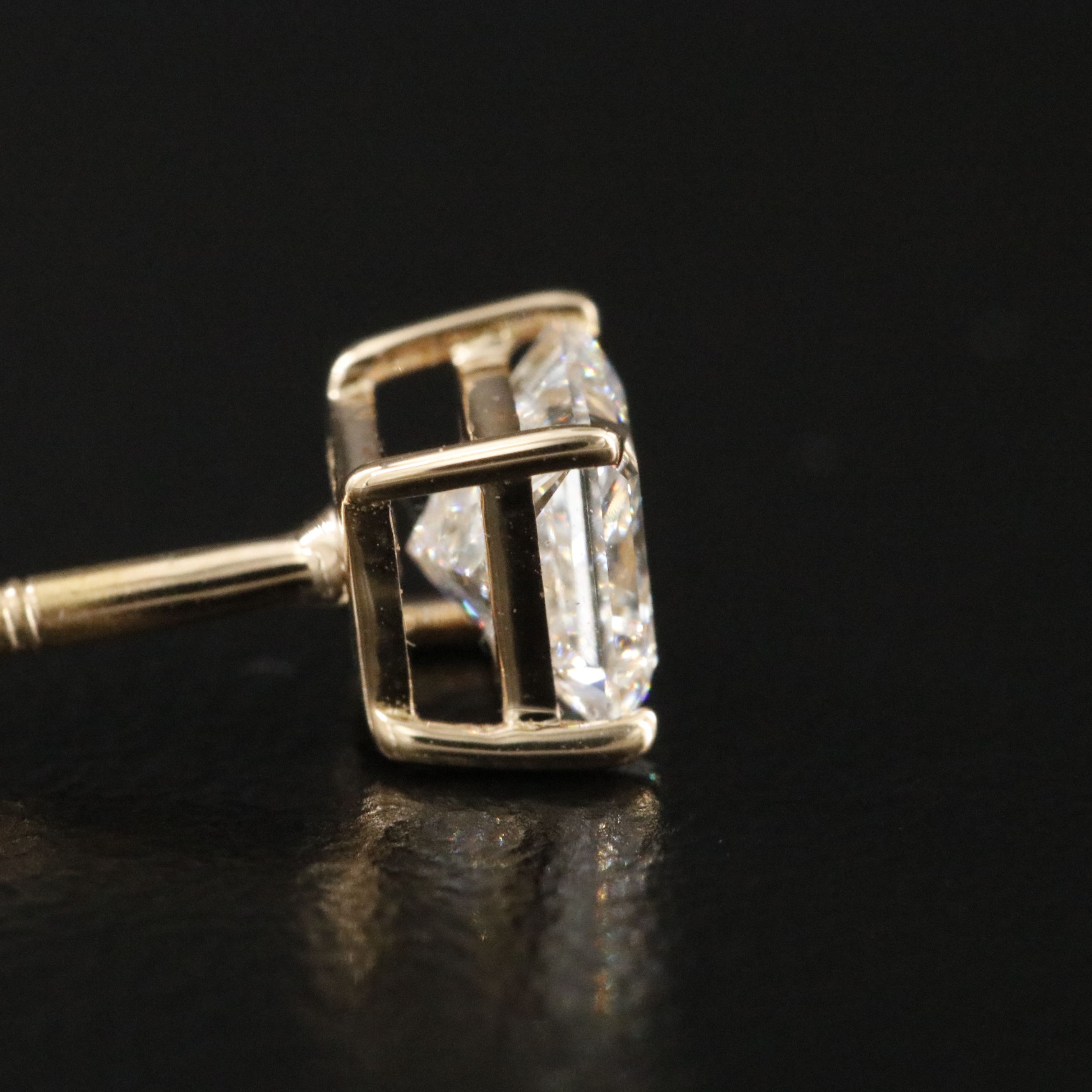 18K 1.03 CTW Diamond Solitaire Earrings with GIA Reports