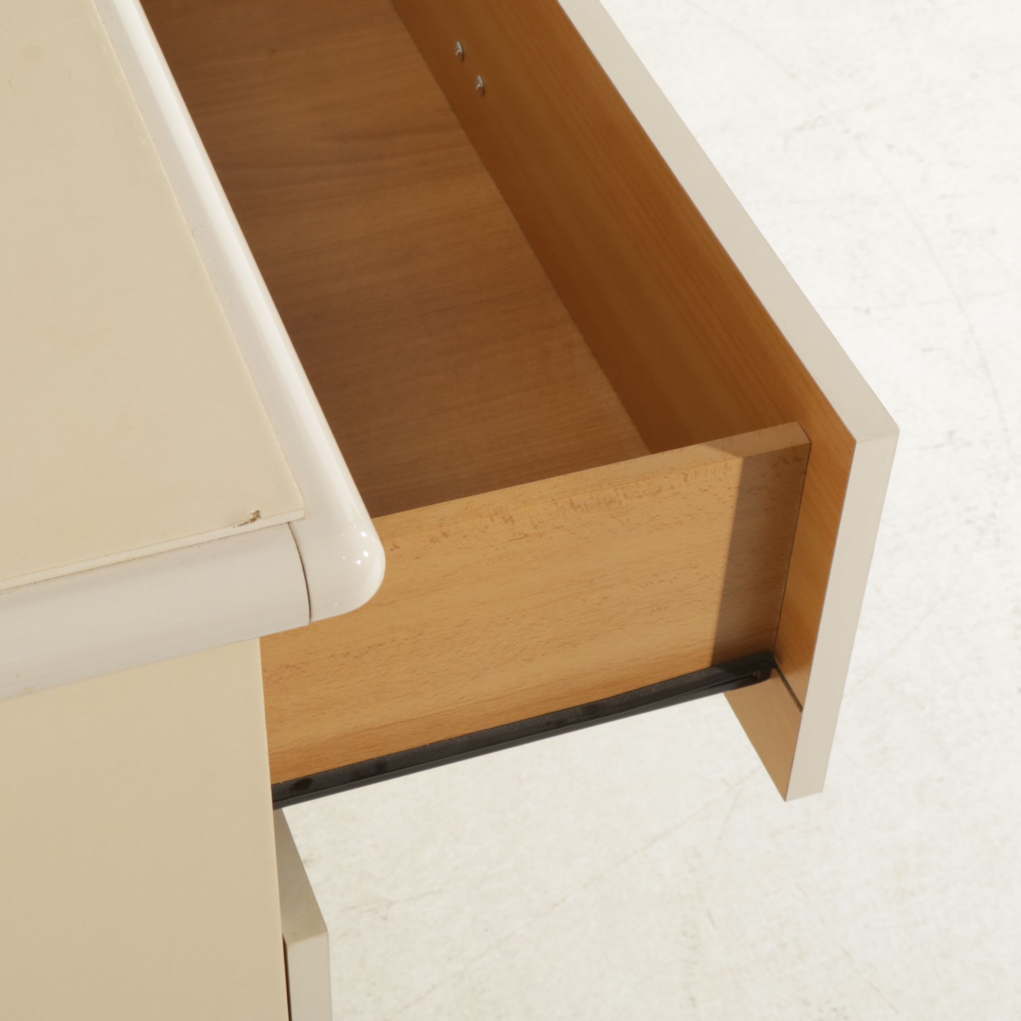 Italian Postmodernist Creamy Pearl Dresser with Mirror & Nightstand