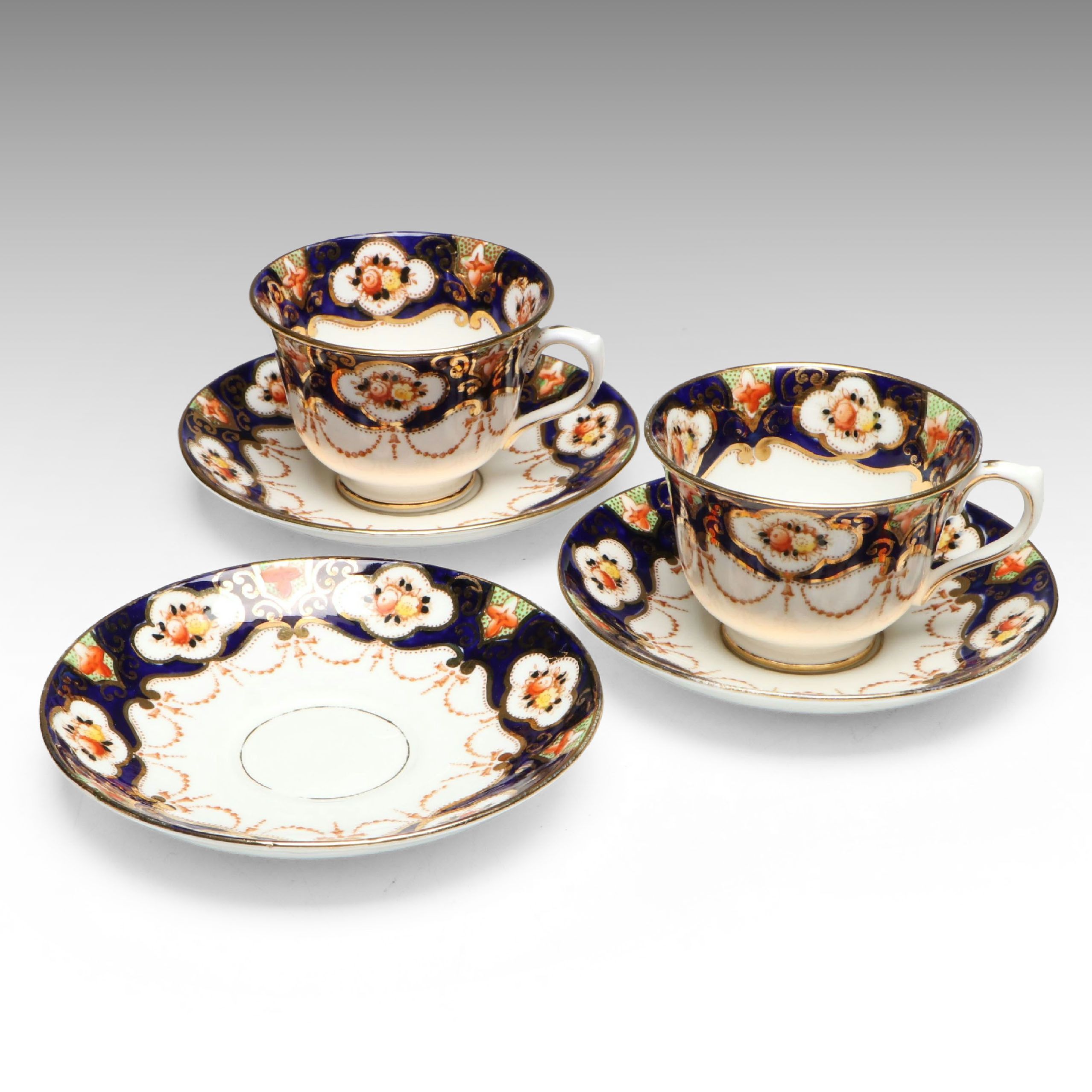 Royal Albert Imari Style Porcelain Cups and Saucers, Early 20th Century