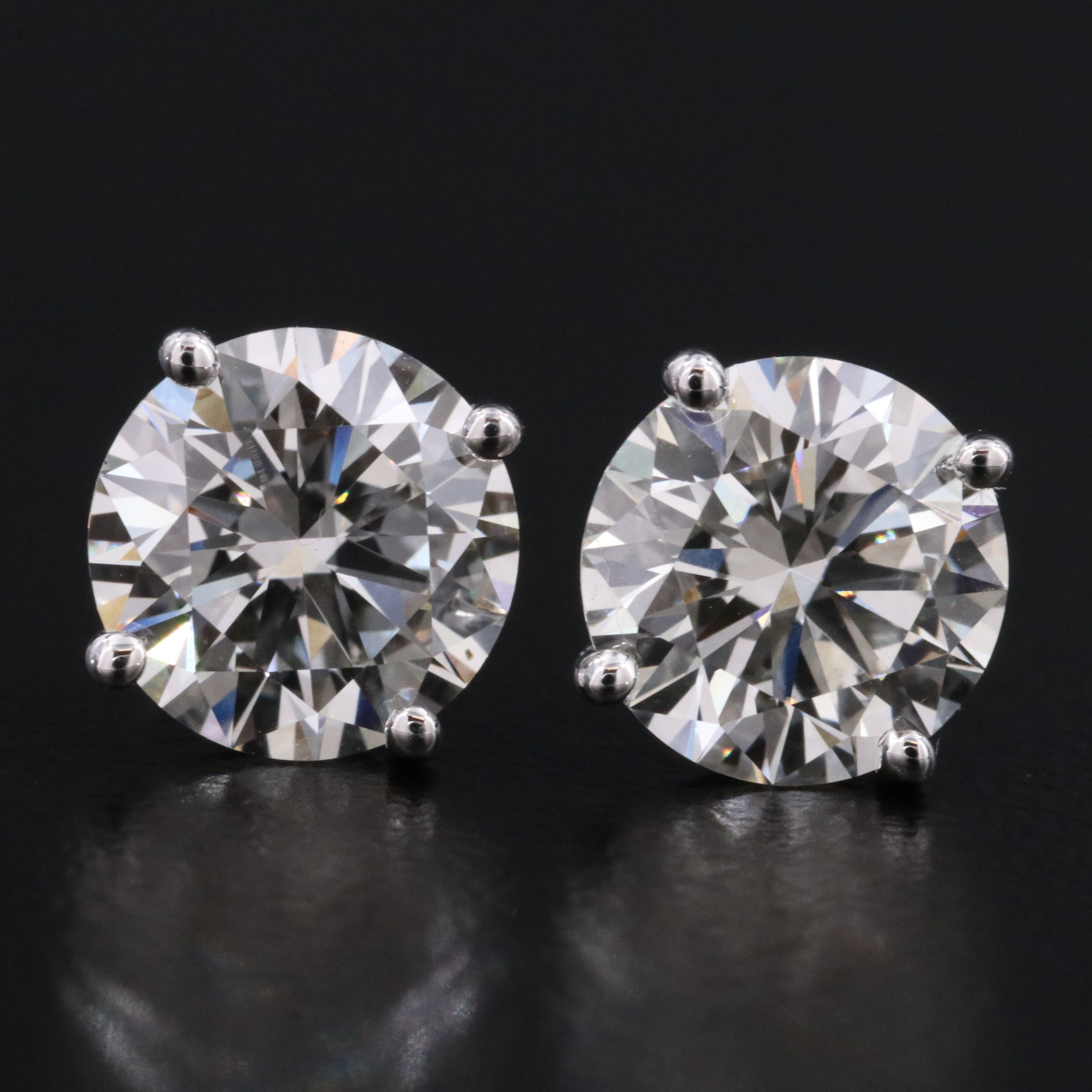 18K 3.02 CTW Lab Grown Diamond Stud Earrings with Online IGI Reports