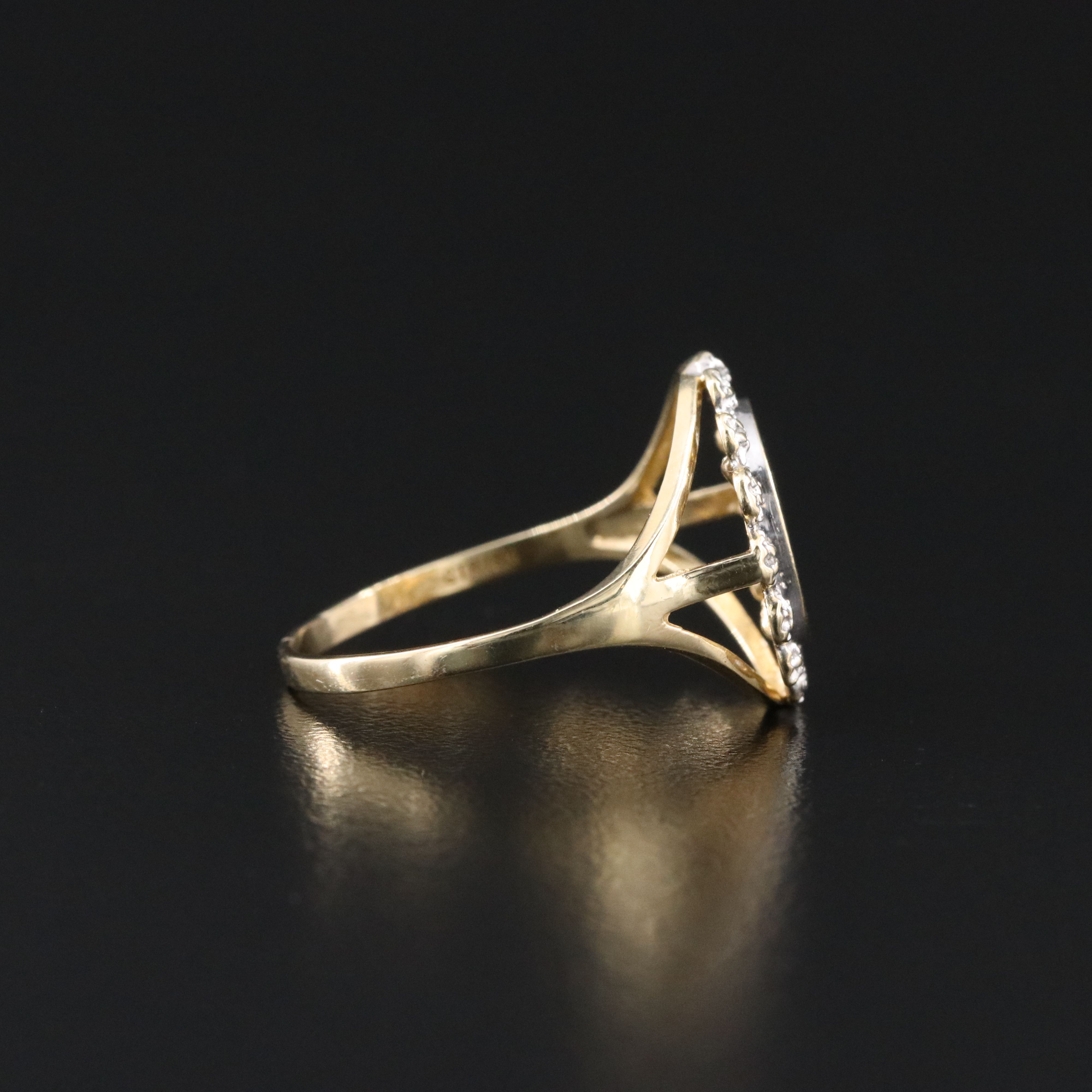 10K 0.02 CTW Diamond Chinese Panda Replica 5 Yuan Coin Ring