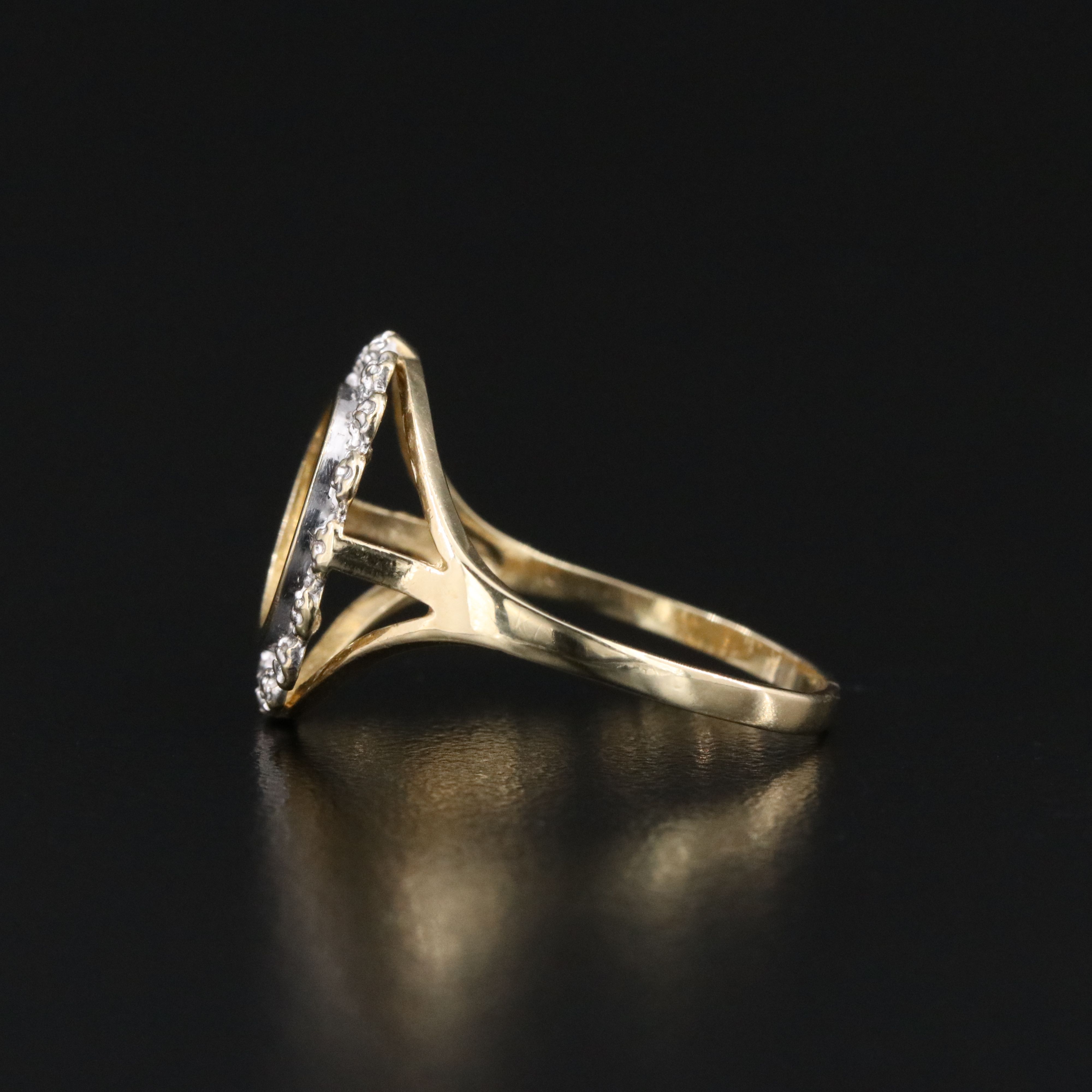 10K 0.02 CTW Diamond Chinese Panda Replica 5 Yuan Coin Ring