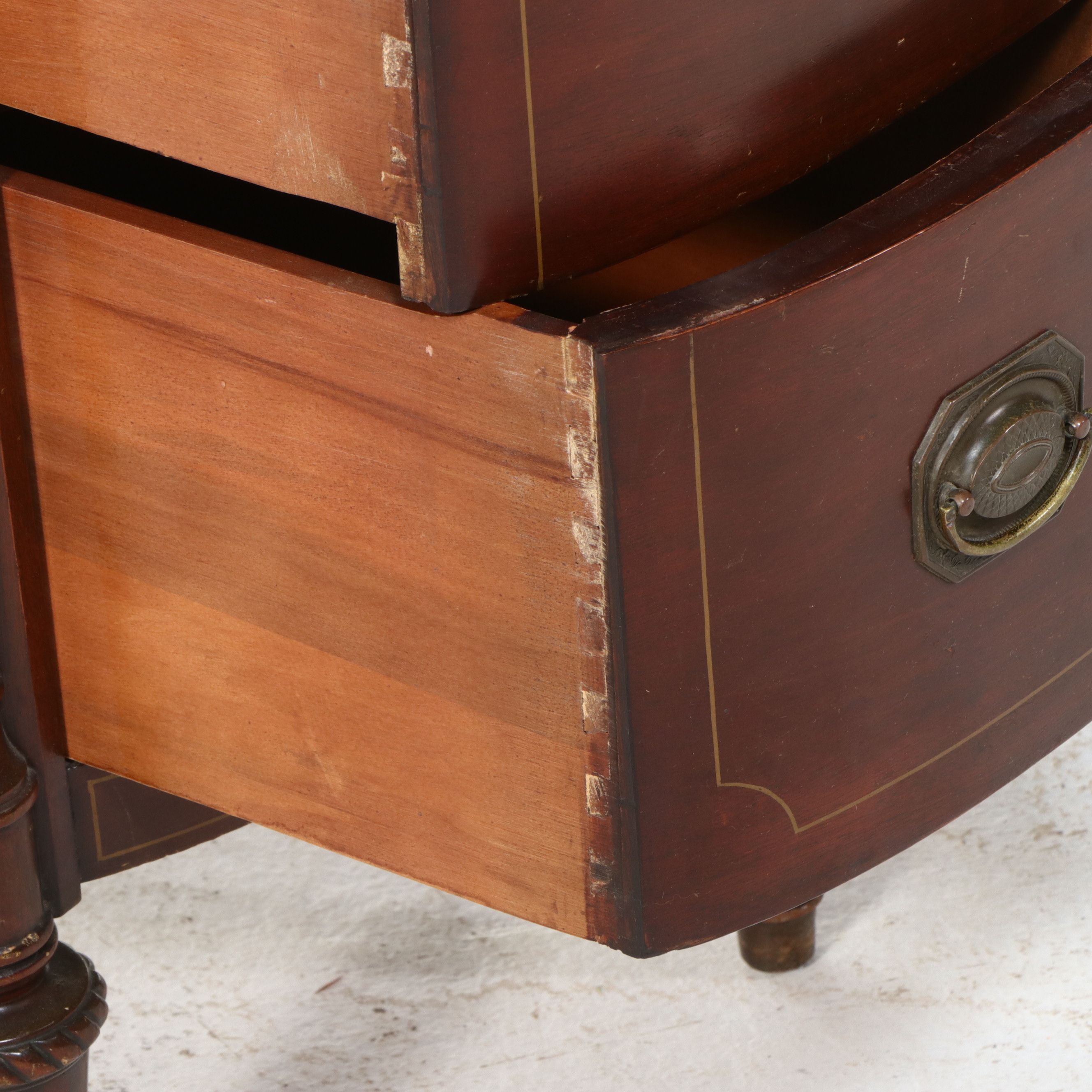 Hepplewhite Style Inlaid Mahogany Kidney-Shaped Desk, Mid-20th Century