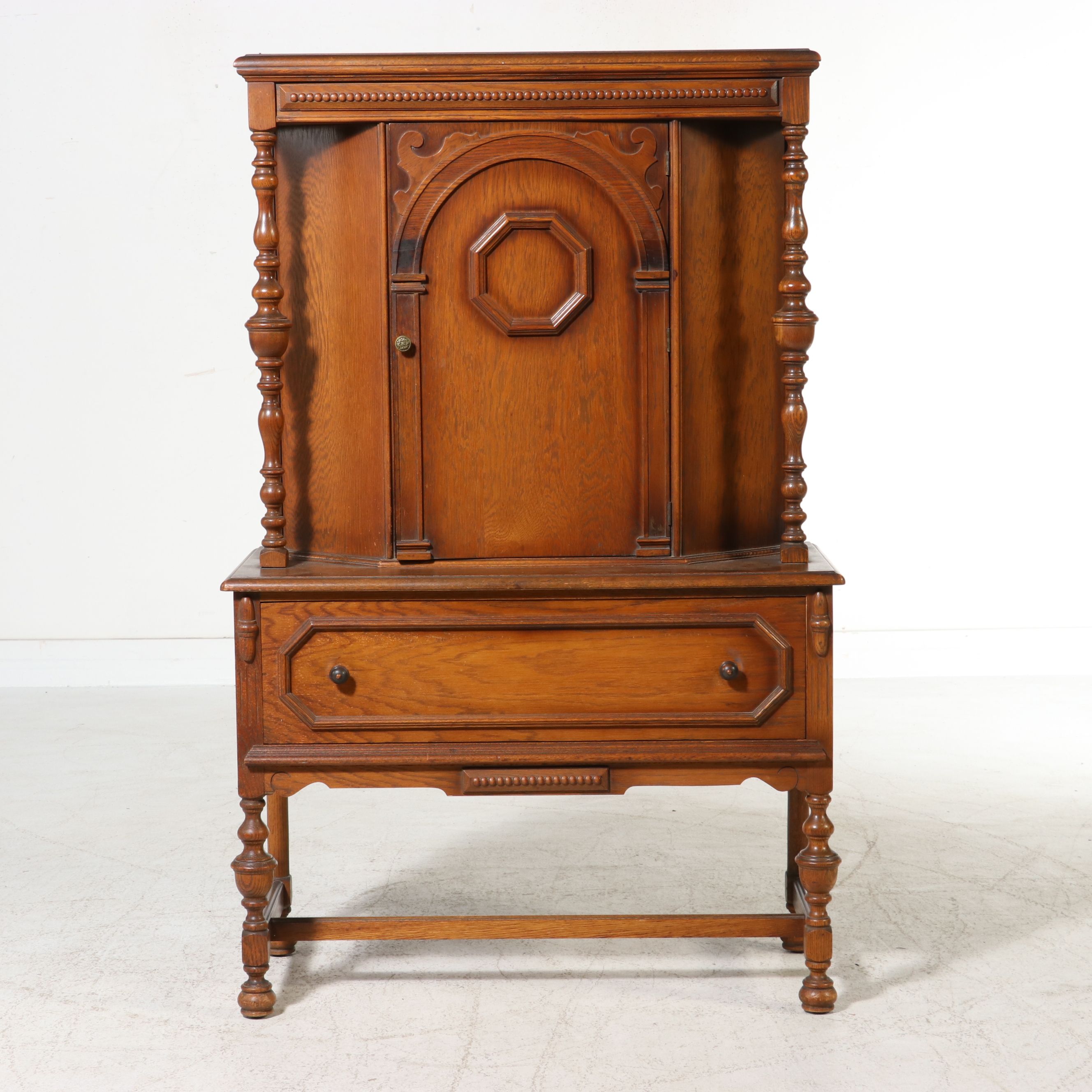 Jacobean Revival Style Oak China Cabinet, Early 20th Century