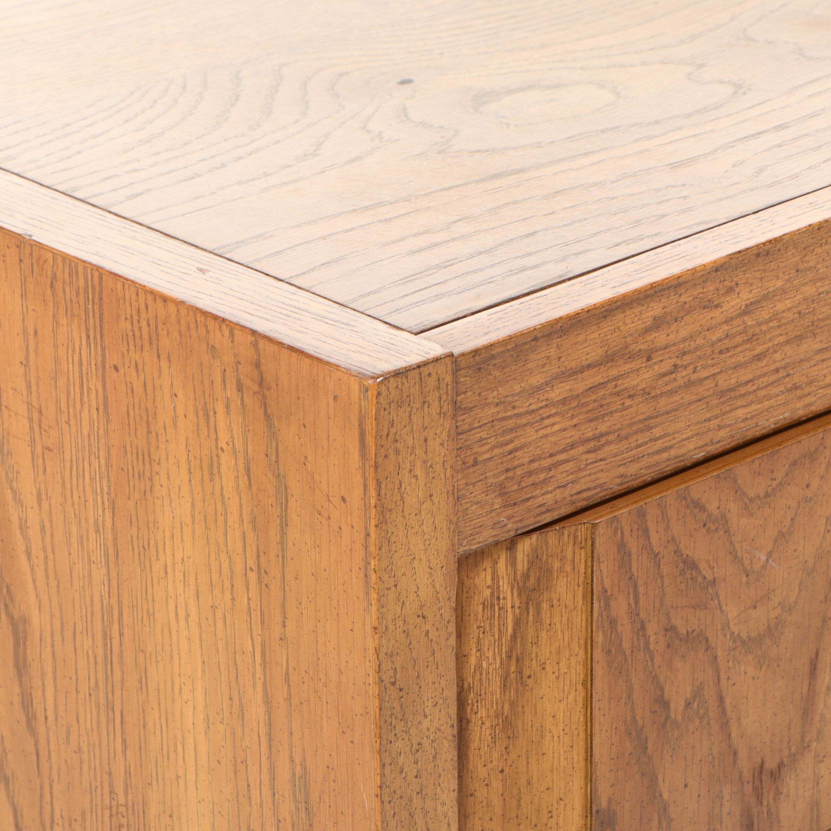 Huntley by Thomasville MCM Style Chest of Drawers, 1977