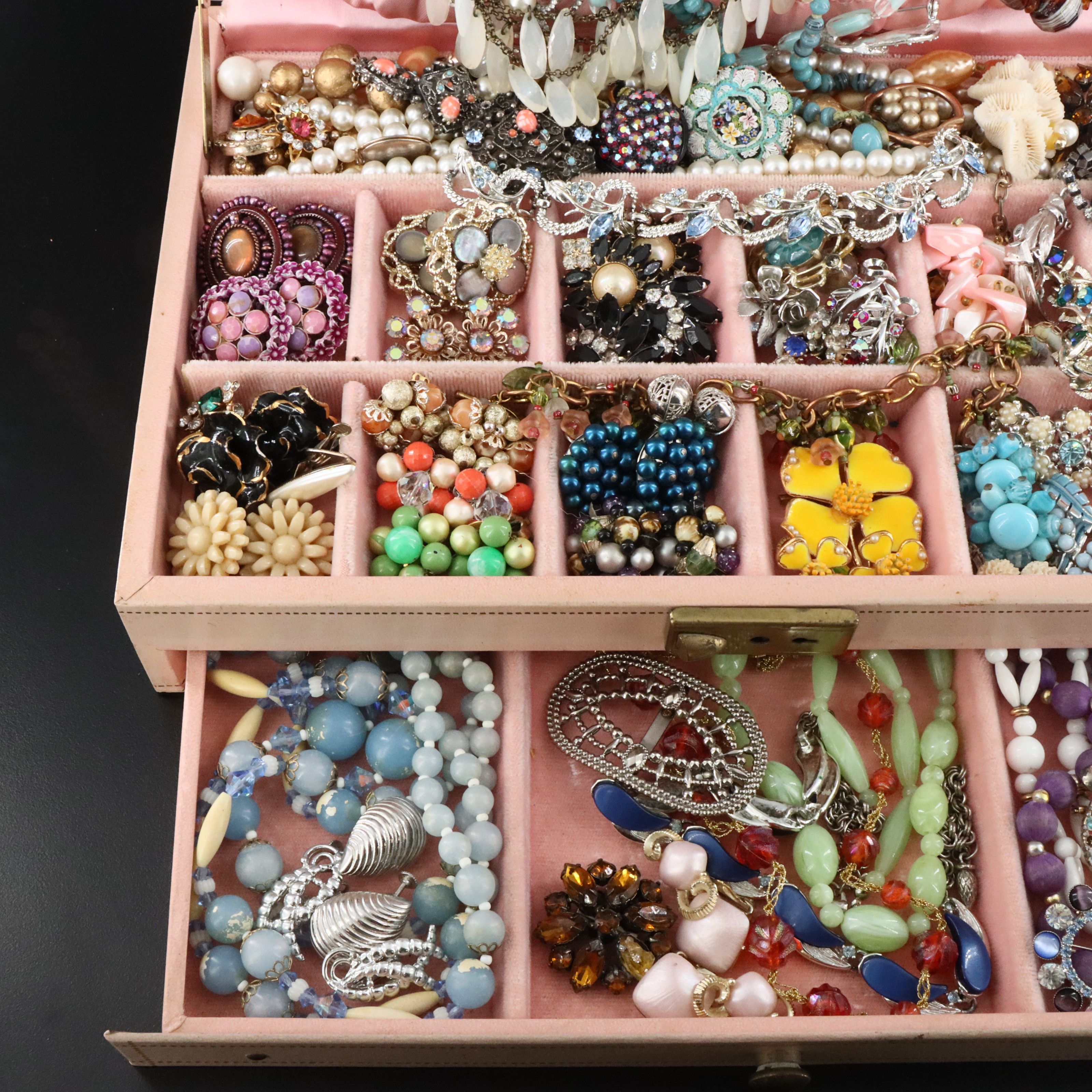 Uncommon Discoveries: Jewelry Collection