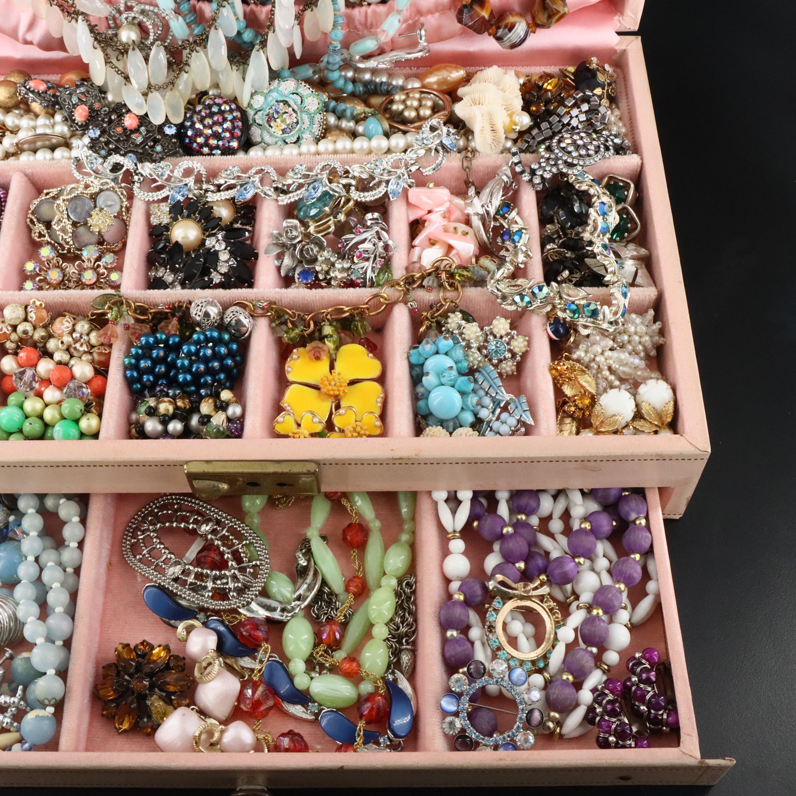 Uncommon Discoveries: Jewelry Collection